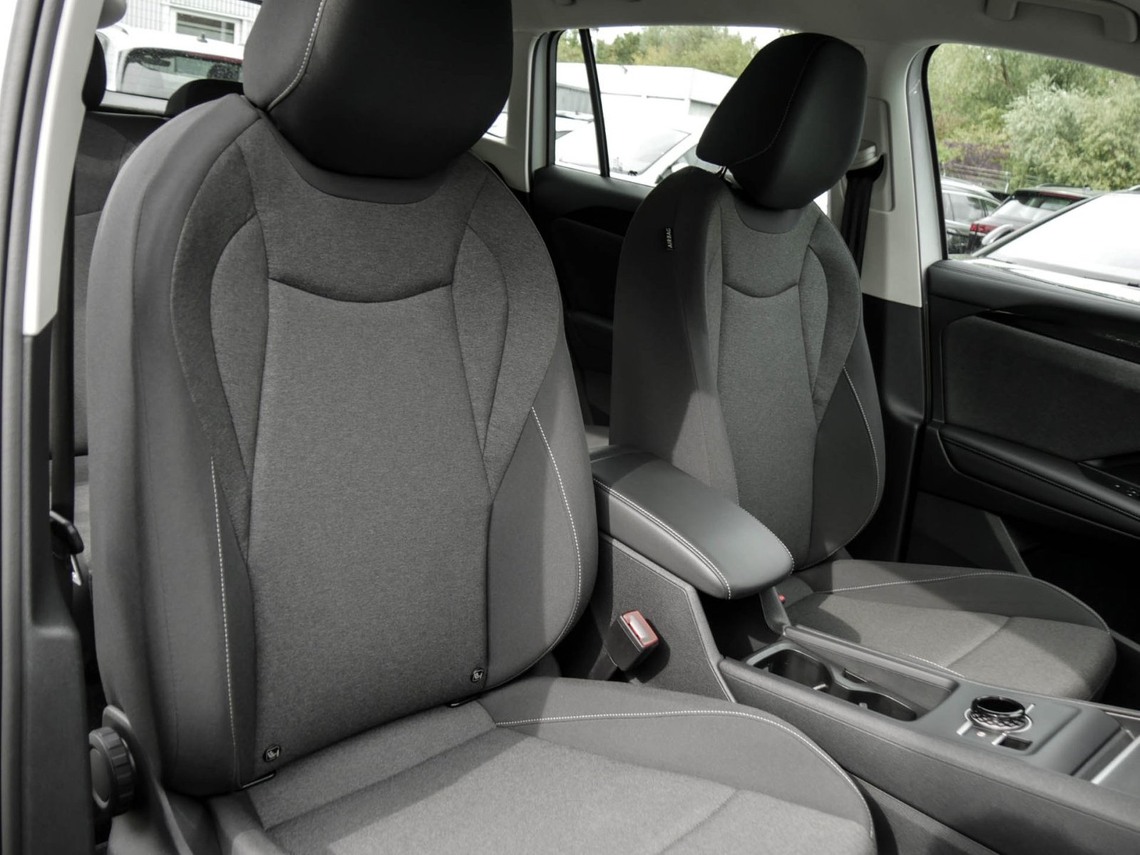 Volkswagen Tiguan 1.5 eTSI NEUES MODELL AHK CAM CARPLAY