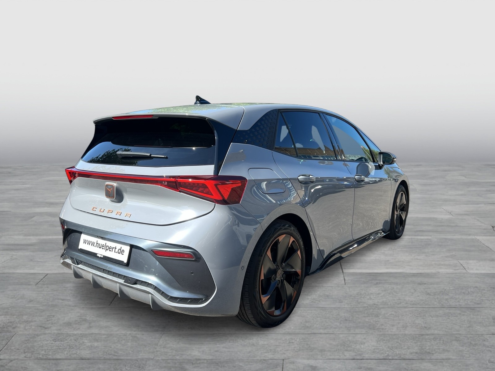 Cupra Born EDITION DYNAMIC 360CAM ACC LM19 NAVI SITZHZ