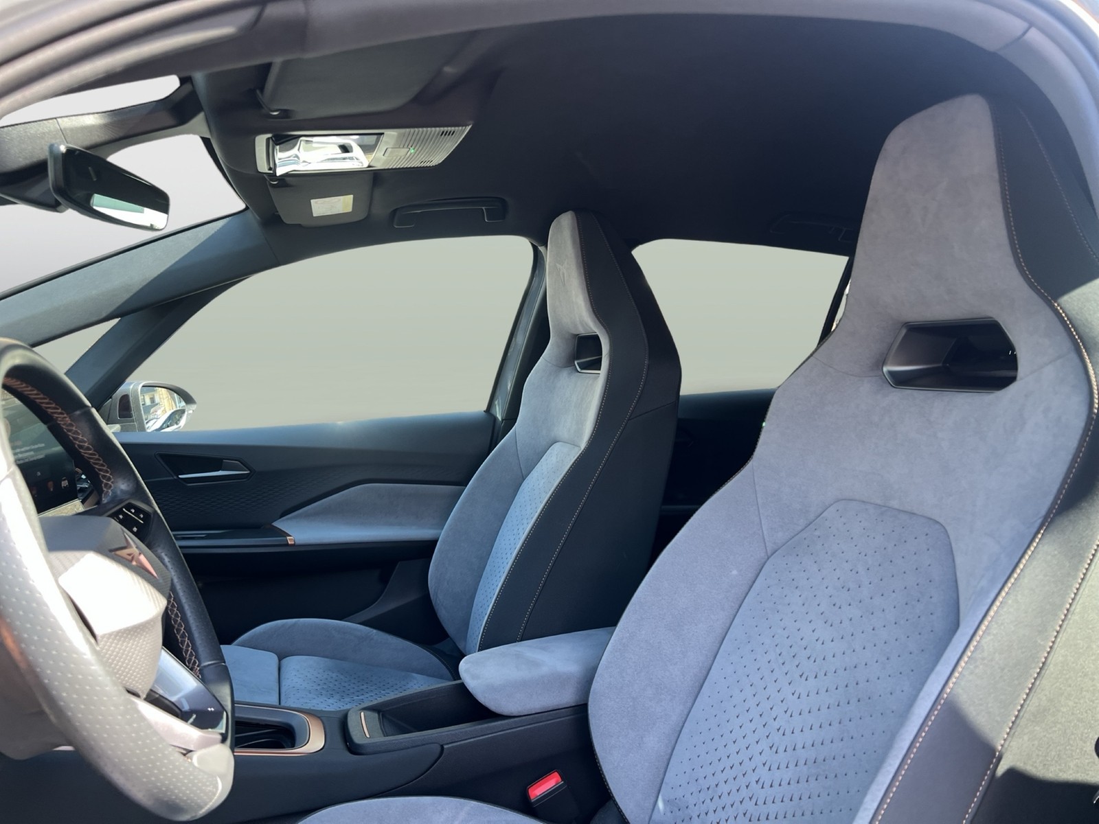 Cupra Born EDITION DYNAMIC 360CAM ACC LM19 NAVI SITZHZ