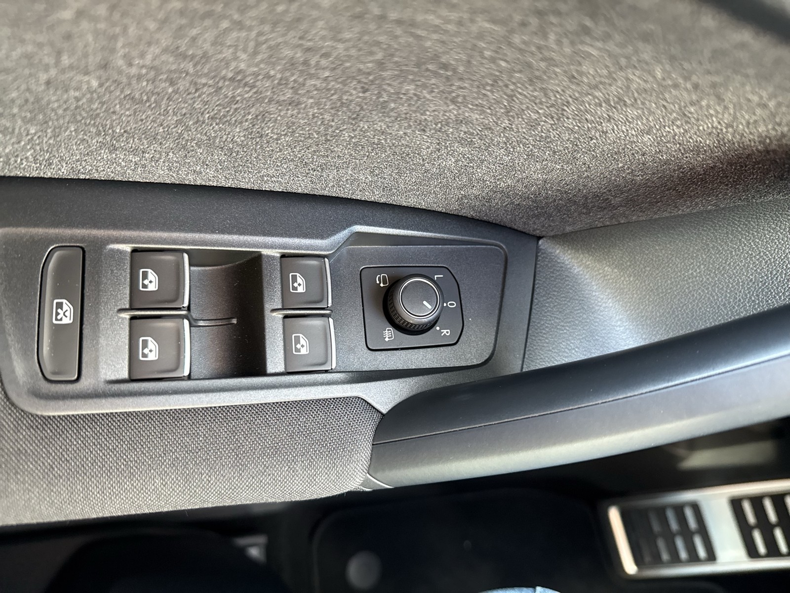 Volkswagen Tiguan 2.0 MOVE 4X4 AHK CAM ACC LM18 EKLAPPE NAVI