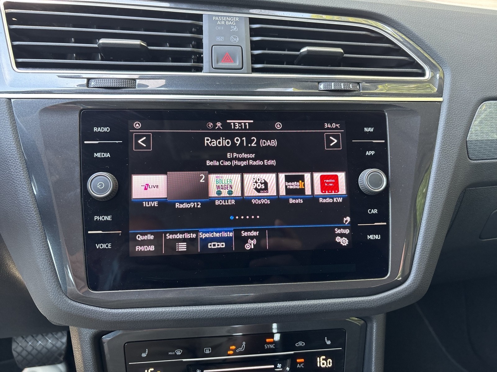Volkswagen Tiguan 2.0 LIFE AHK CAM ACC LM18 NAVI SITZHEIZ.