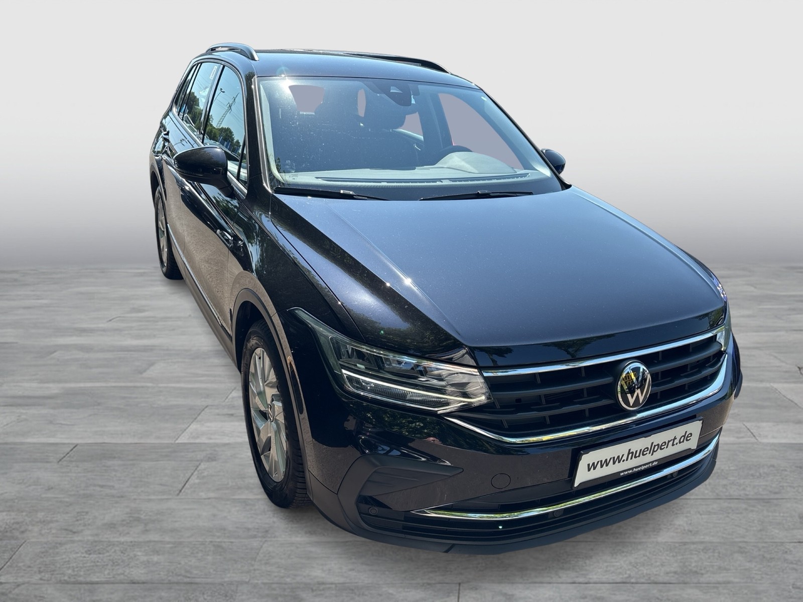 Volkswagen Tiguan 2.0 LIFE AHK CAM ACC LM18 NAVI SITZHEIZ.