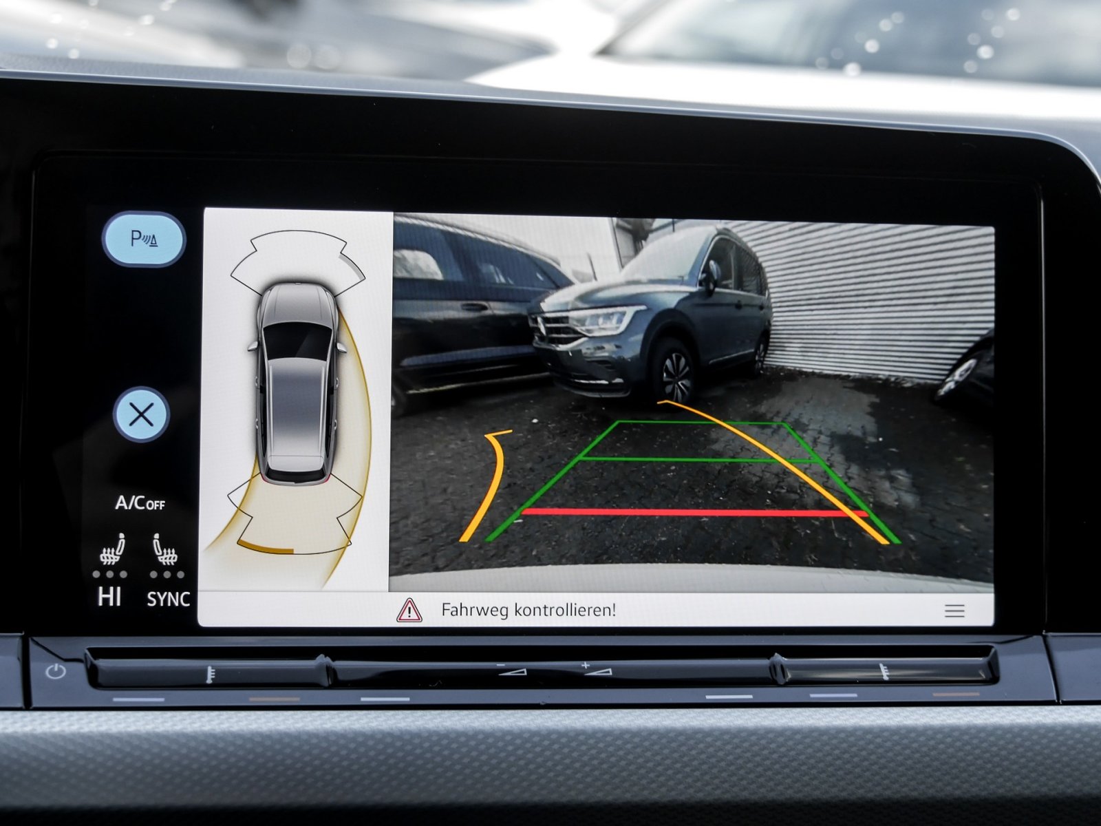 Volkswagen Golf Variant VIII 1.5 eTSI MOVE AHK CAM ACC NAVI