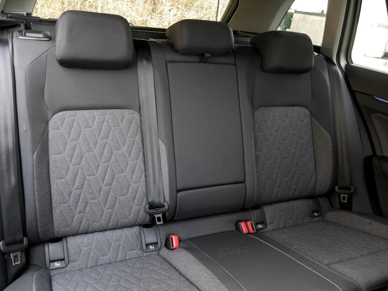 Volkswagen Golf Variant VIII 1.5 eTSI MOVE AHK CAM ACC NAVI