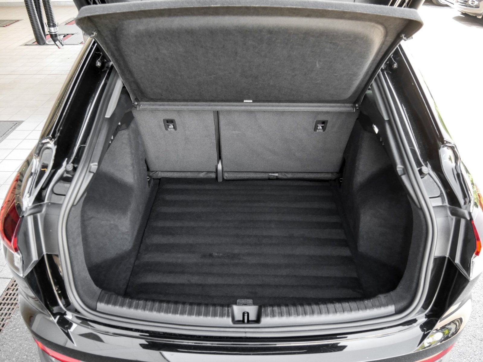 Audi Q4 e-tron Sportback 40 ALU19 eKLAPPE NAVI+