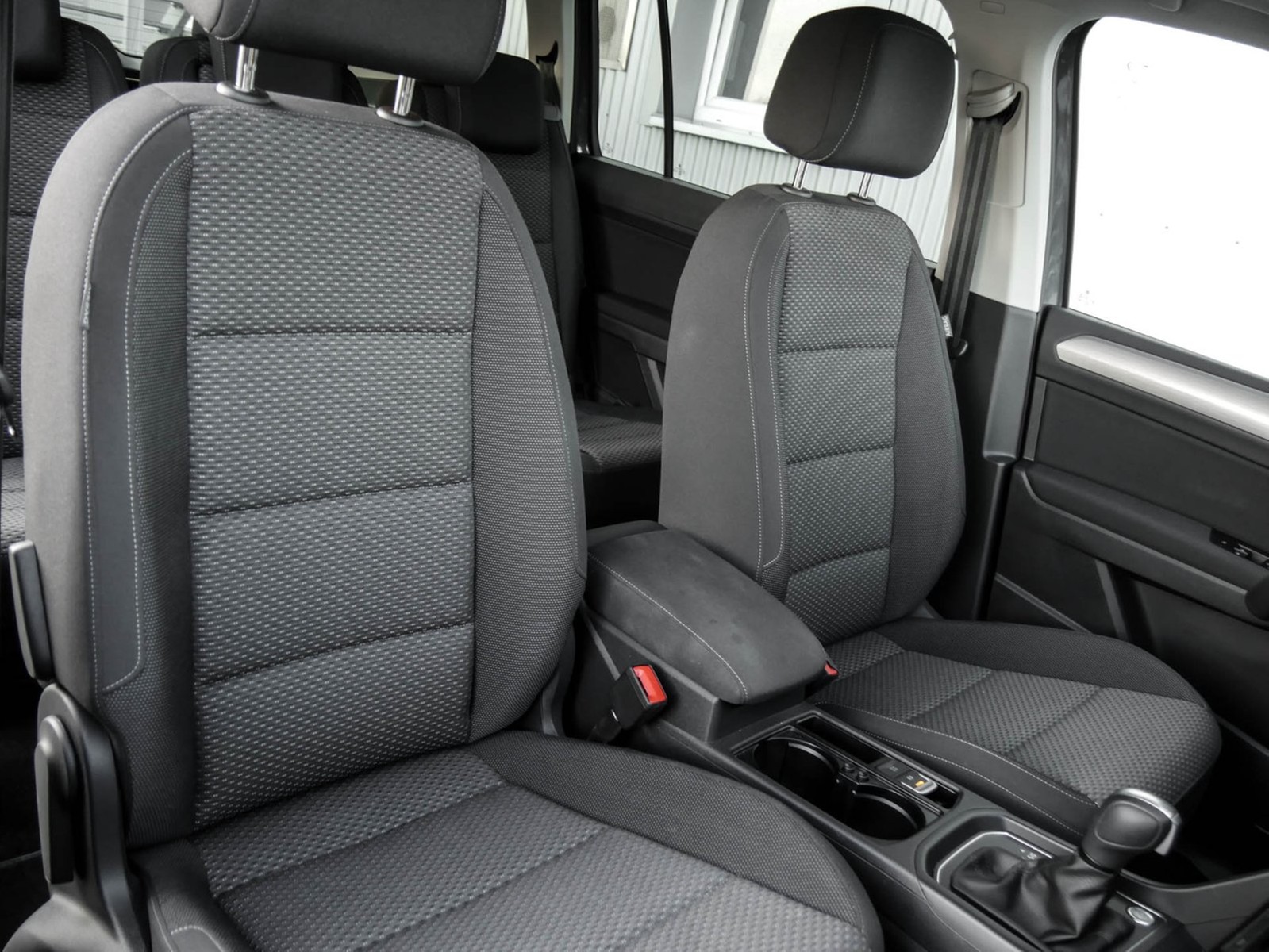 Volkswagen Touran 2.0 COMFORTLINE 7SITZE CAM ACC E-KLAPPE