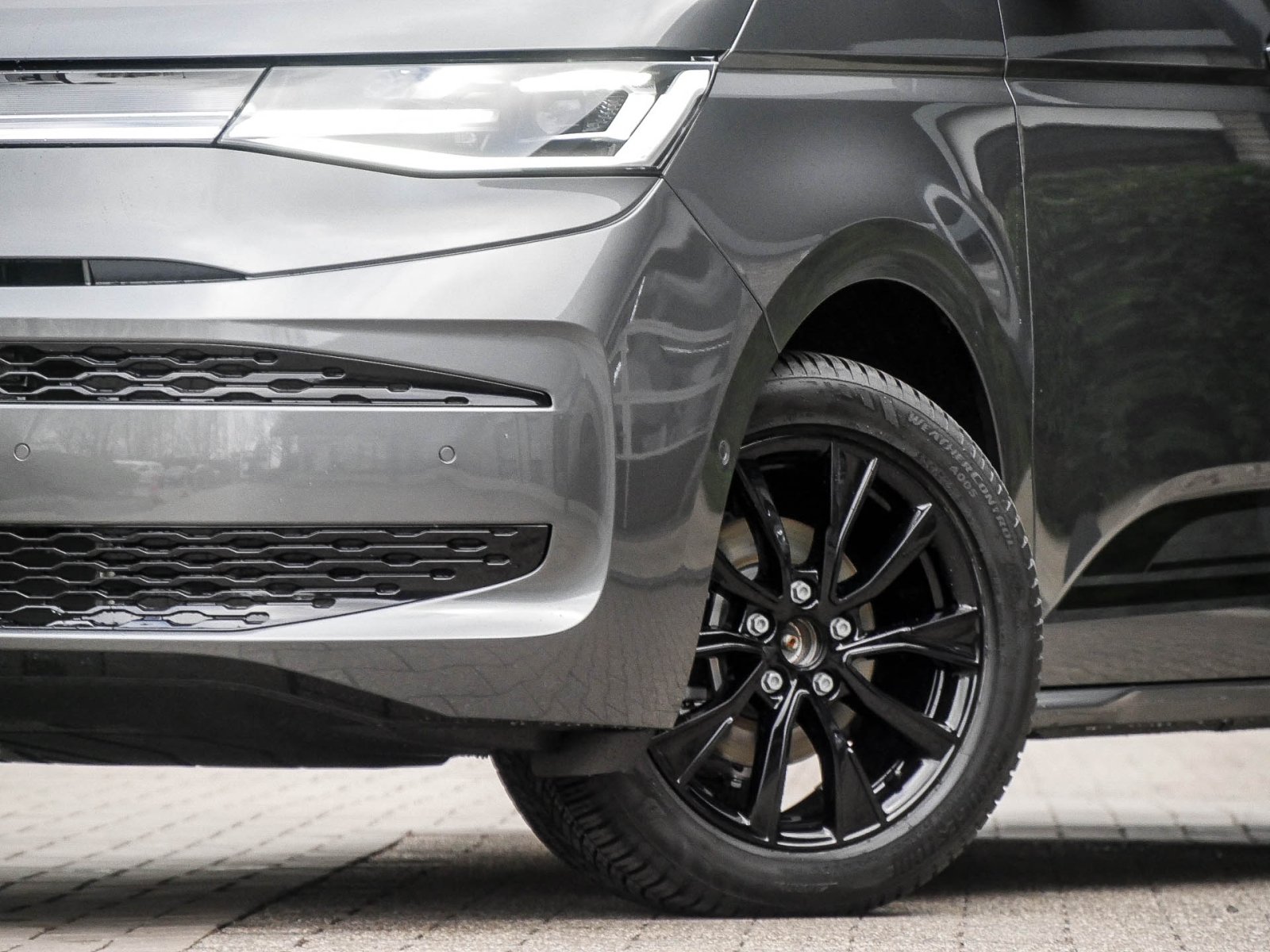 Volkswagen T7 Multivan LR 2,0 l TDI Edition lang Klima LED PDC Kamera AHK