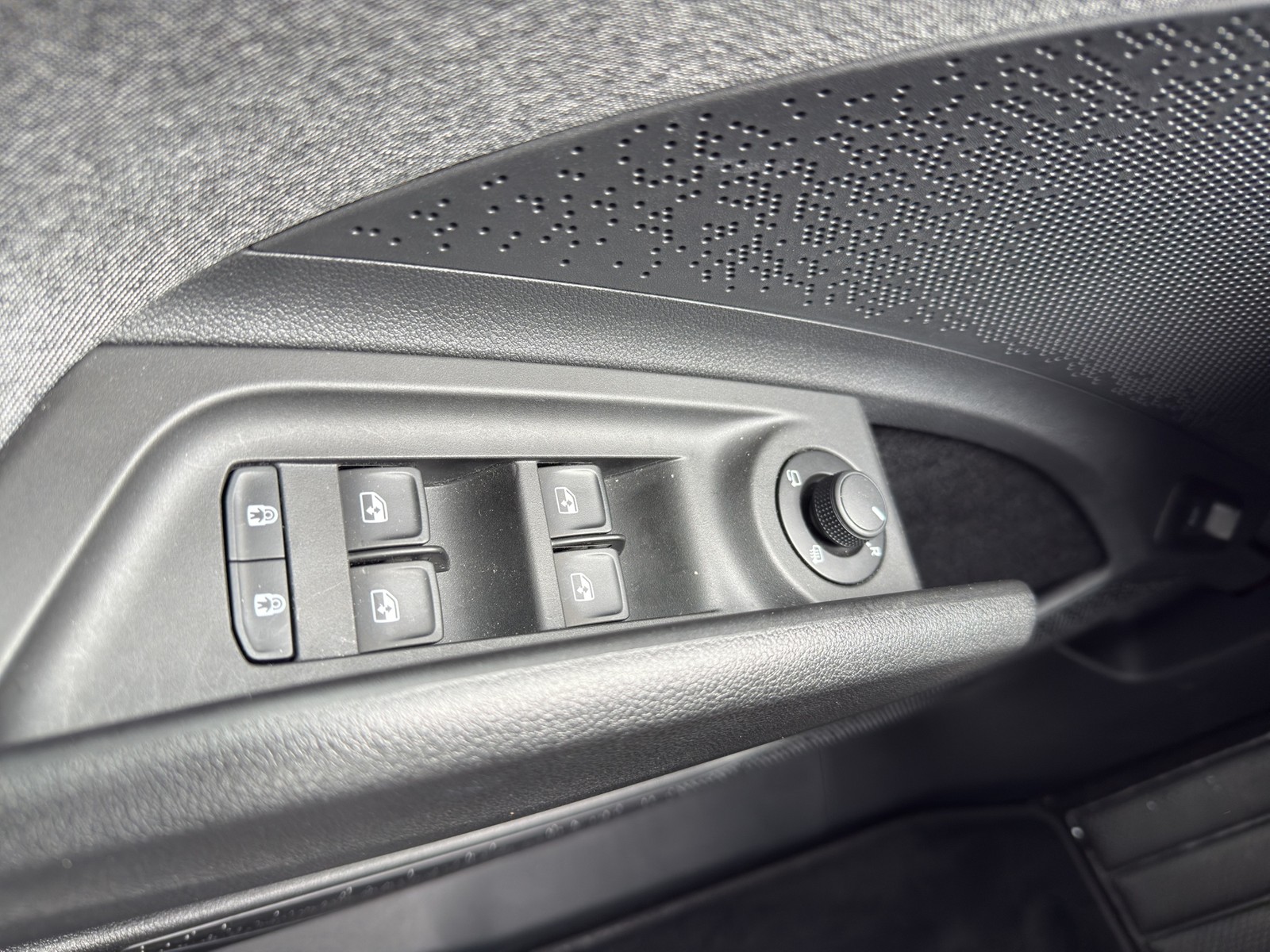 Skoda Enyaq 60 *FACELIFT* AHK ACC NAV RFK SHZ