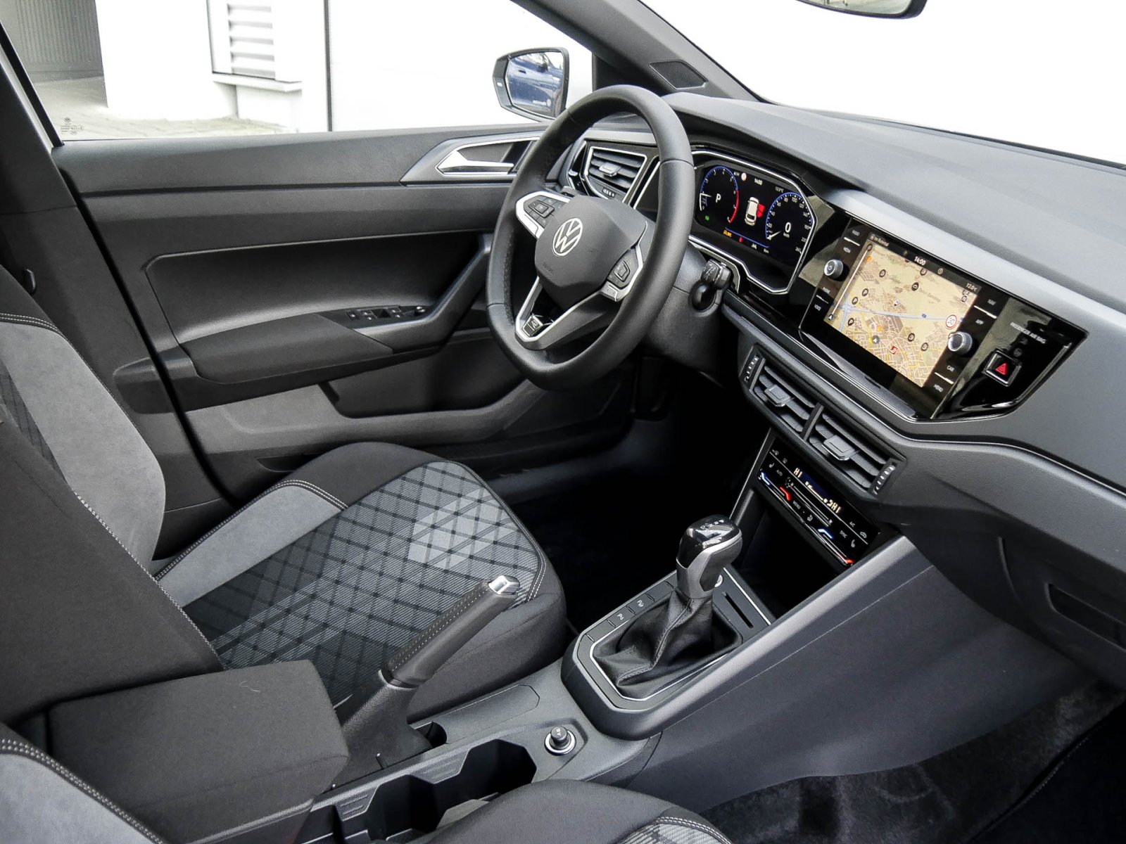 Volkswagen Polo 1.0 R-LINE DSG