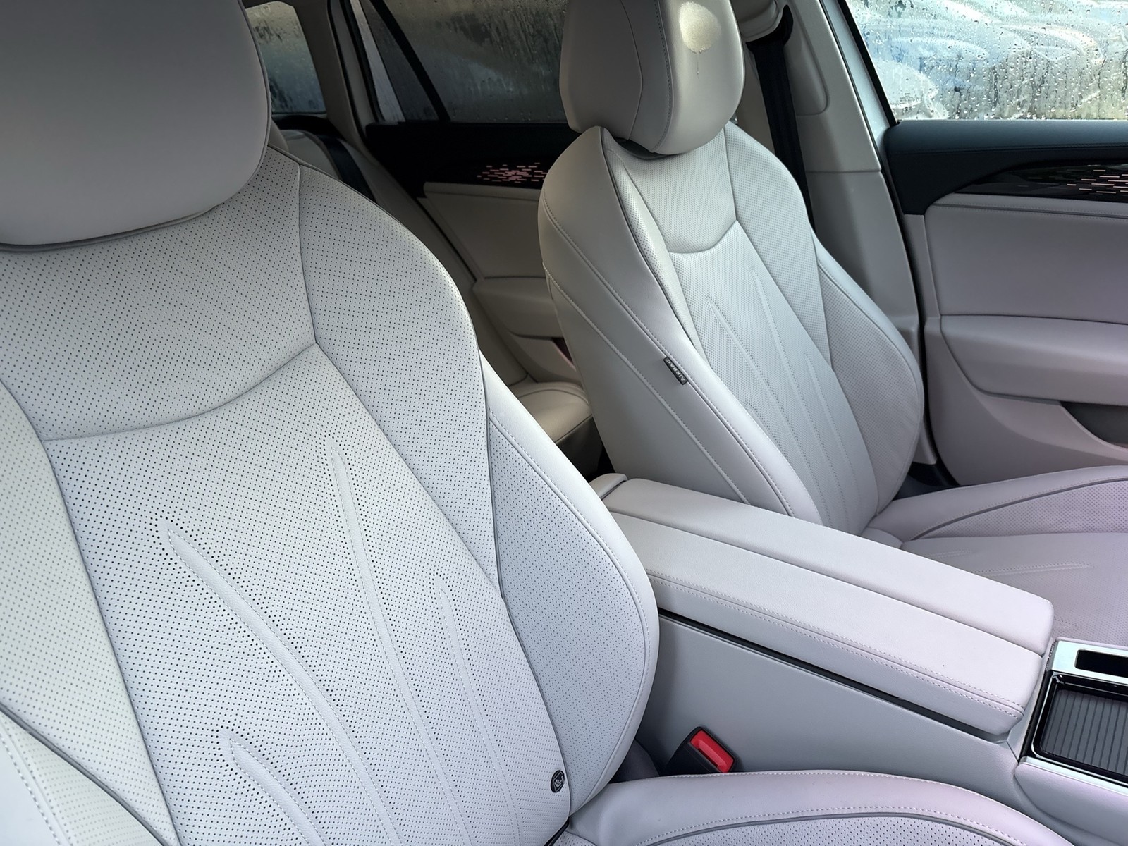 Volkswagen Passat Variant 2.0 ELEGANCE 4X4 LEDR STANDHZ AHK
