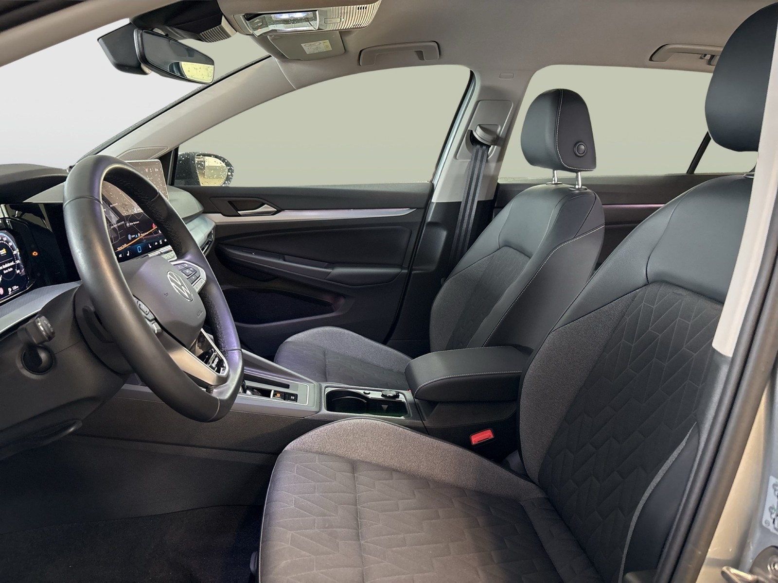 Volkswagen Golf Variant VIII 1.5 eTSI ENERGY STANDHZ. CAM