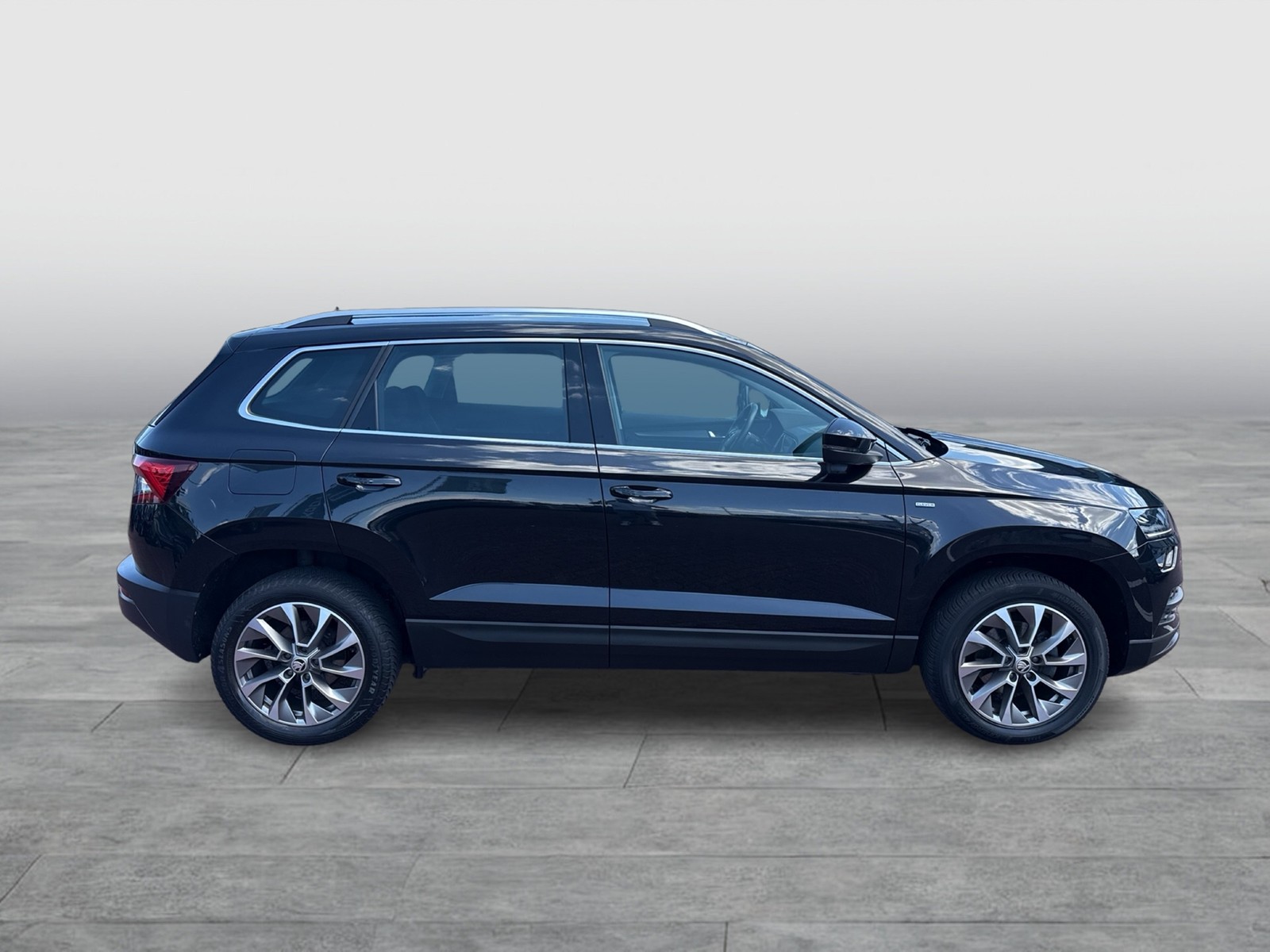 Skoda Karoq 1.5 CLEVER CAM eKLAPPE NAVI ALU SITZHEIZ