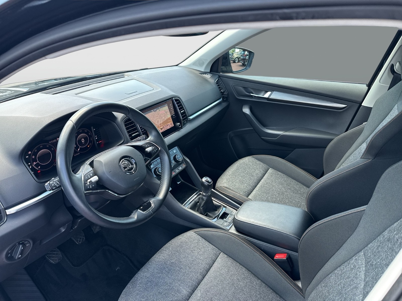 Skoda Karoq 1.5 CLEVER CAM eKLAPPE NAVI ALU SITZHEIZ