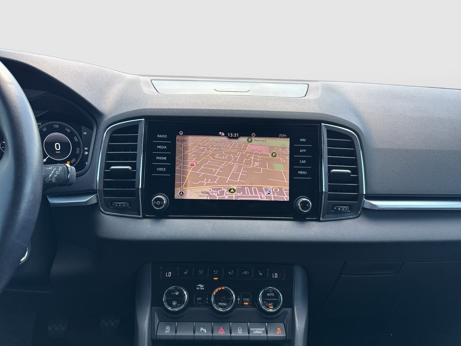 Skoda Karoq 1.5 CLEVER CAM eKLAPPE NAVI ALU SITZHEIZ