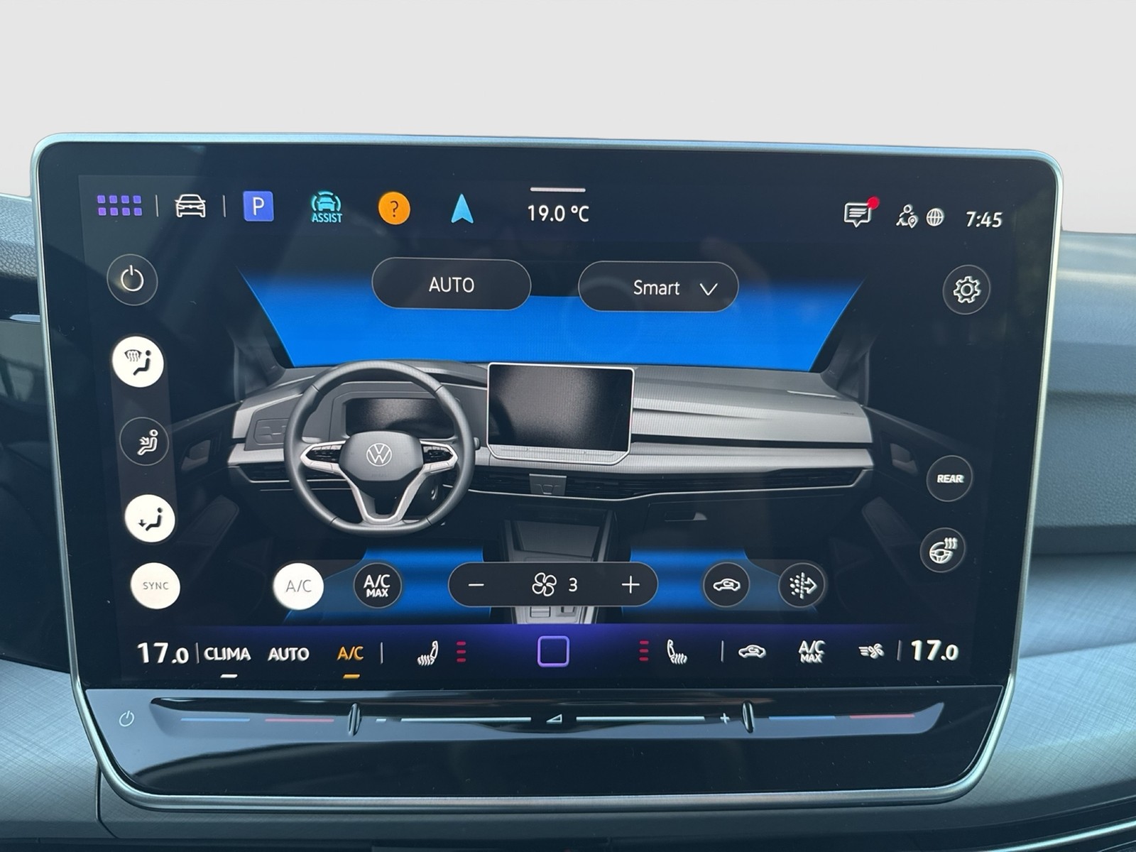 Volkswagen Golf VIII 1.5 eTSI LIFE CAM ACC HEAD-UP NAVI ALU