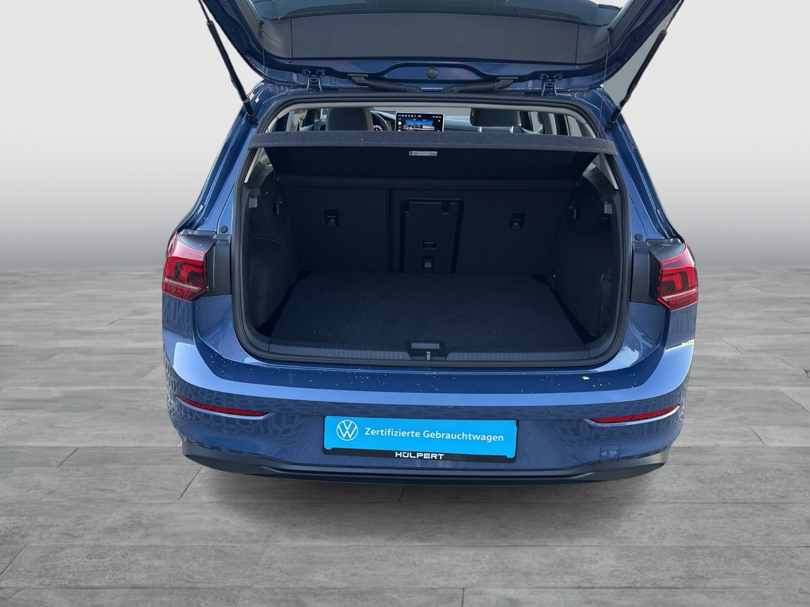Volkswagen Golf VIII 1.5 eTSI LIFE CAM ACC HEAD-UP NAVI ALU