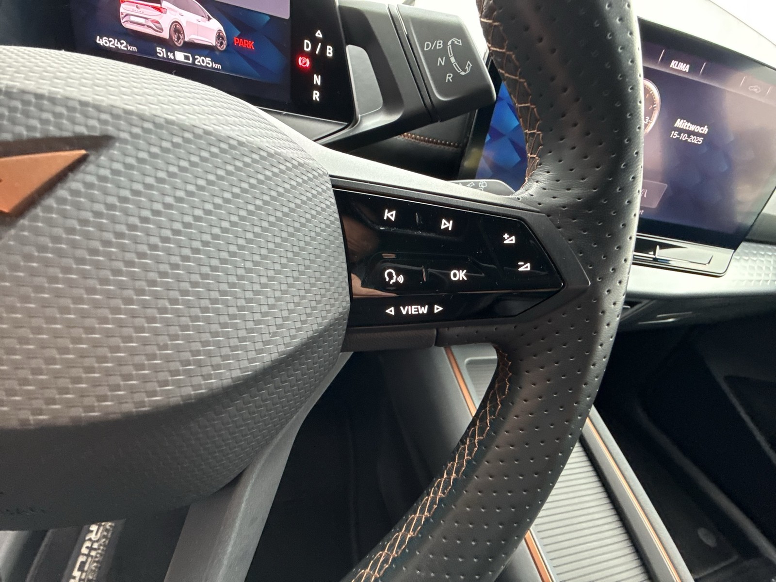 Cupra Born LM19 SITZHEIZUNG LED EINPARKHILFE DAB