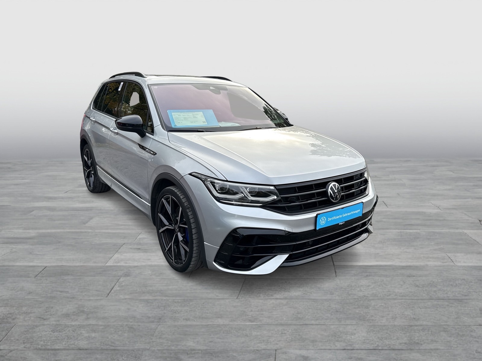 Volkswagen Tiguan 2.0 R BLACKSTYLE 4X4 LEDER PANO AHK LM21