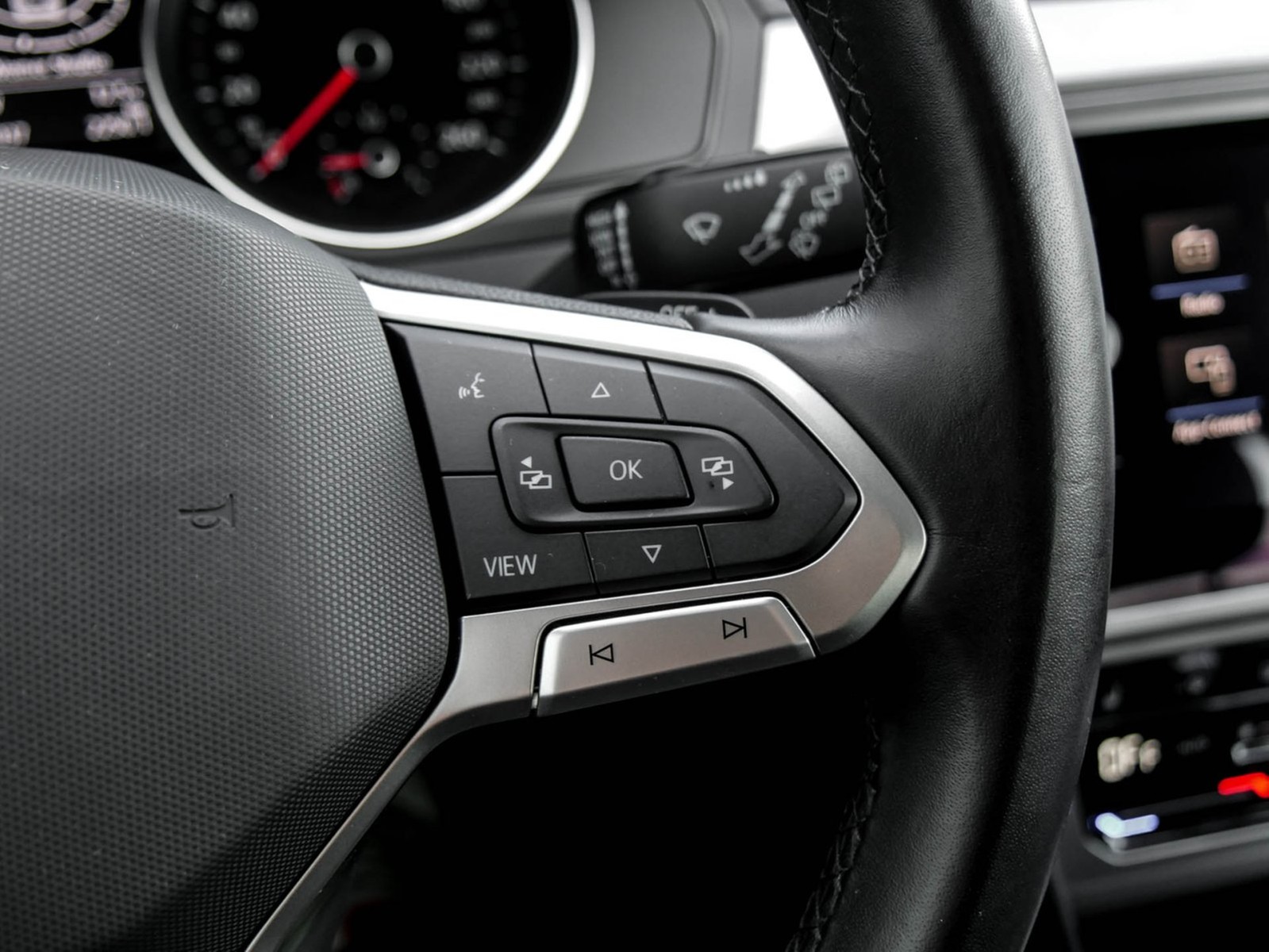 Volkswagen Passat Variant 1.5 CAM NAVI CARPLAY SITZHEIZUNG