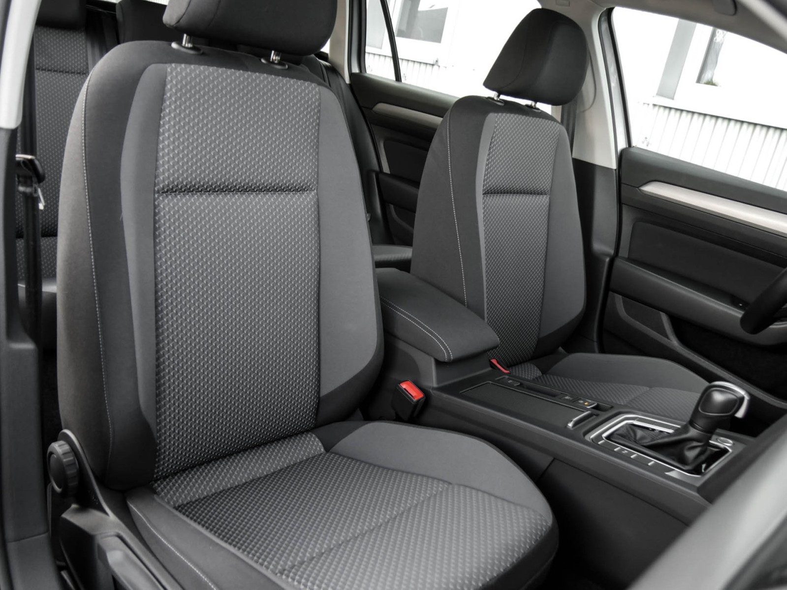 Volkswagen Passat Variant 1.5 CAM NAVI CARPLAY SITZHEIZUNG