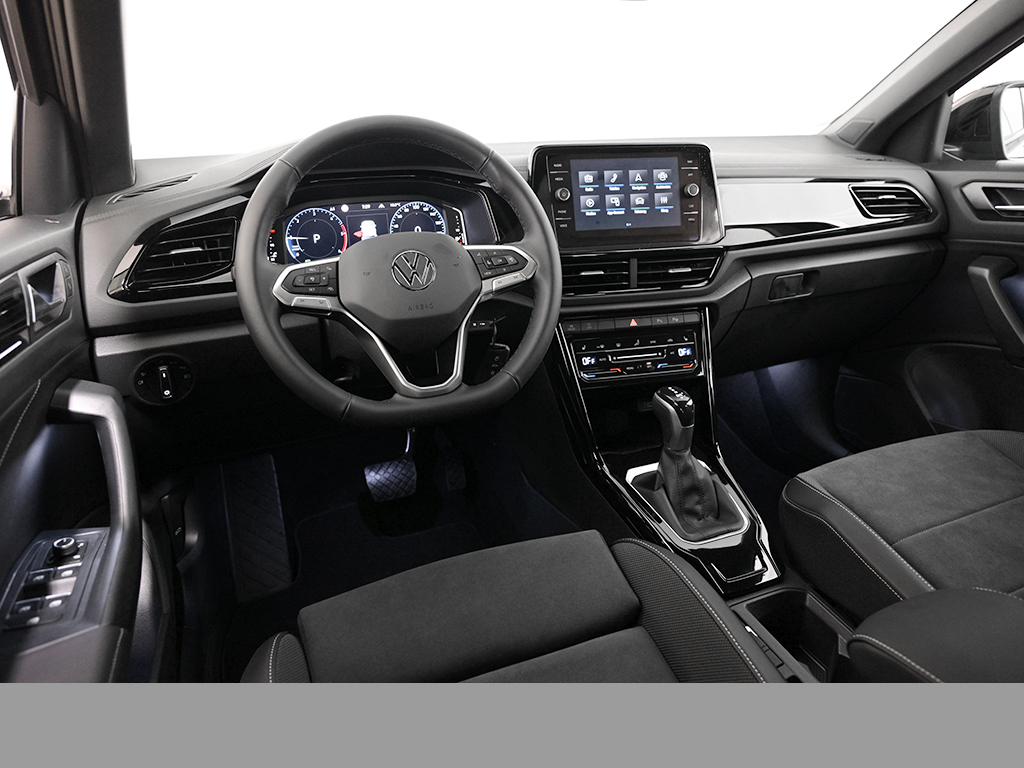 Volkswagen T-Roc 2.0 STYLE DSG BLACKSTYLE AHK LED+ CAM LM19