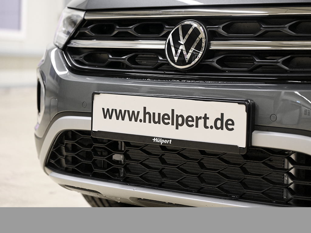 Volkswagen T-Roc 2.0 STYLE DSG BLACKSTYLE AHK LED+ CAM LM19