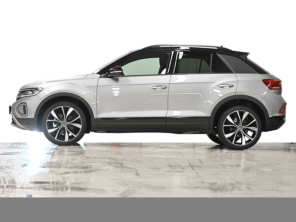Volkswagen T-Roc 2.0 STYLE DSG BLACKSTYLE AHK LED+ CAM LM19