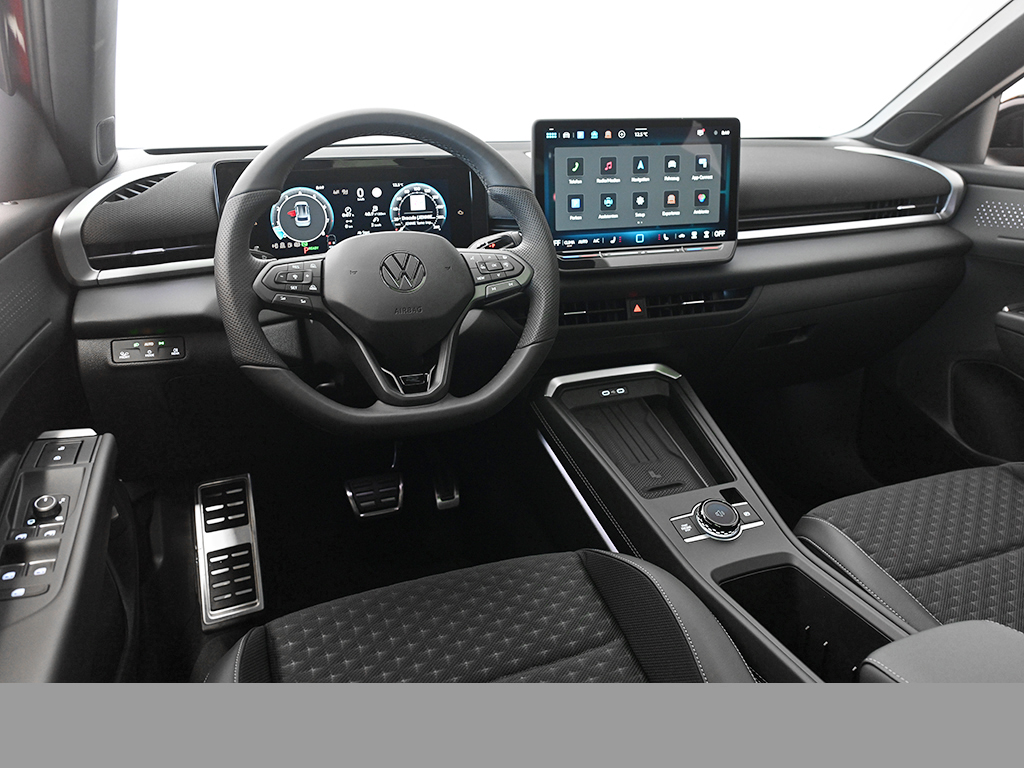 Volkswagen T-Roc 1.5 R-LINE DSG PANO BLACKSTYLE AHK LM20