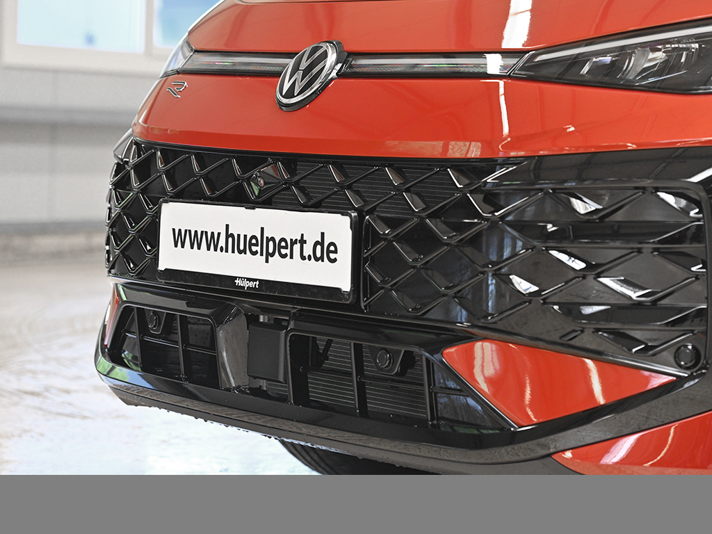 Volkswagen T-Roc 1.5 R-LINE DSG PANO BLACKSTYLE AHK LM20