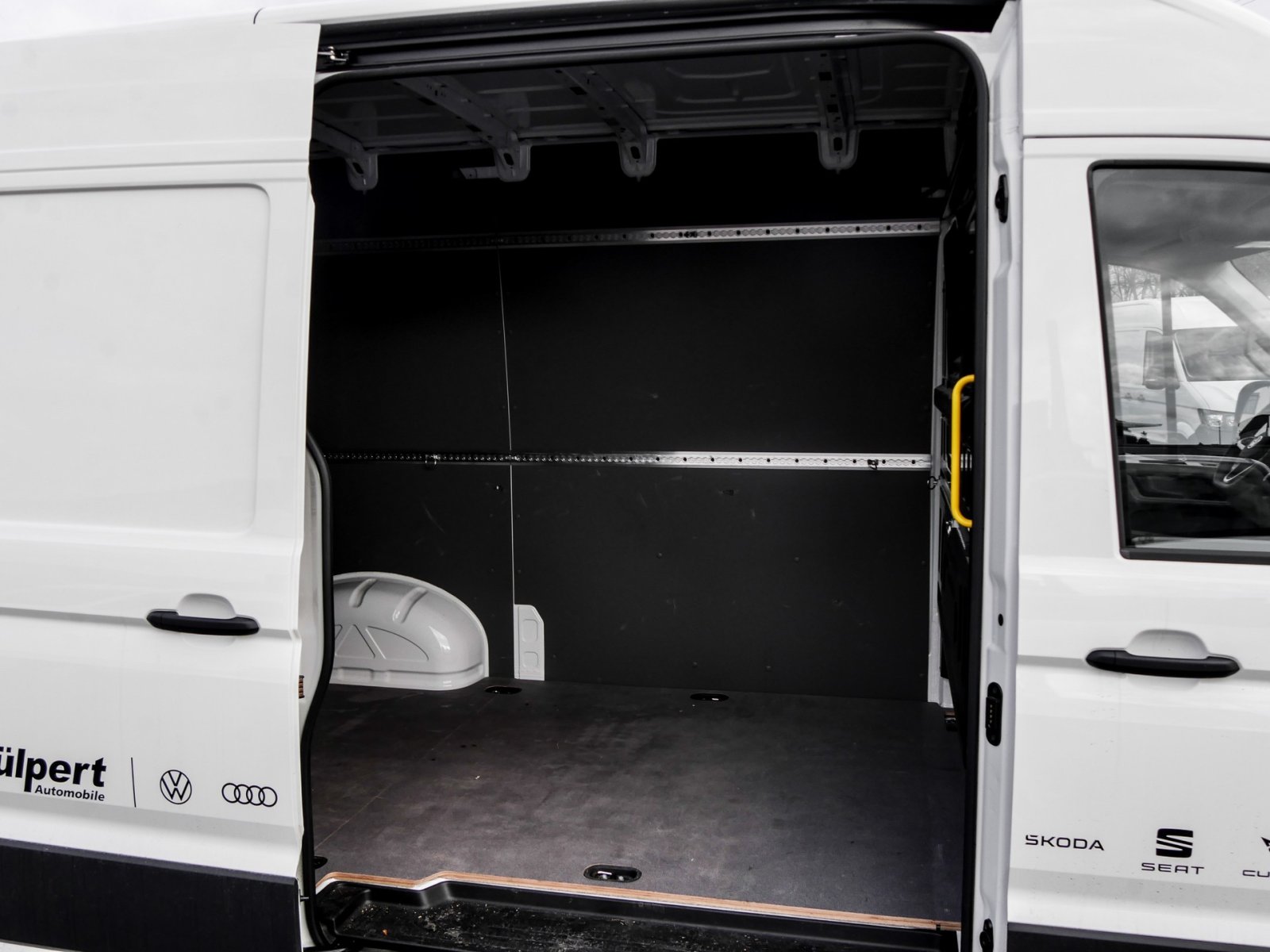 Volkswagen Crafter 35 HD MR KASTEN CARPLAY CAM RFK Boden