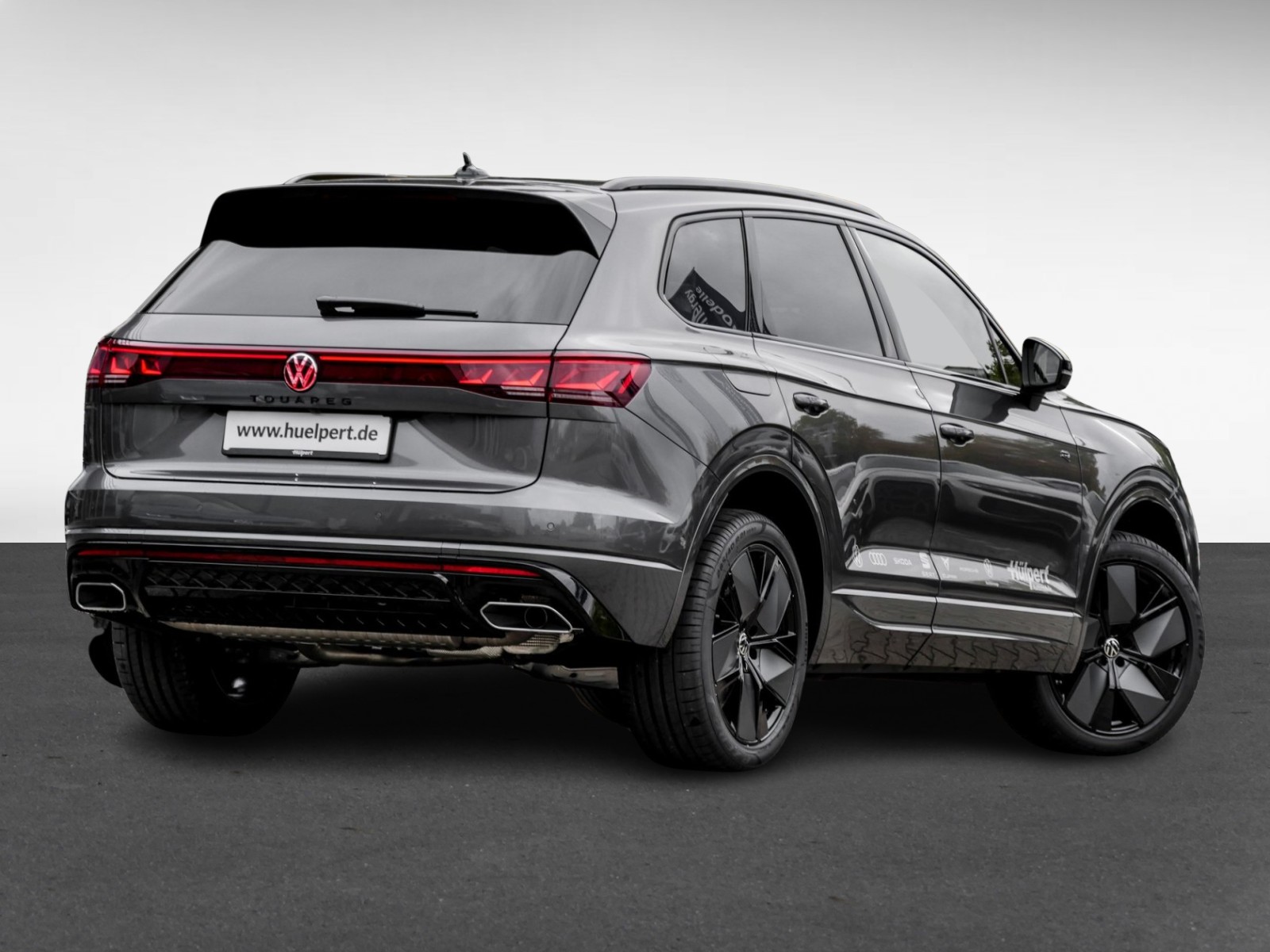 Volkswagen Touareg V6 R-LINE ALLRADLENKUNG PANO AHK LM21