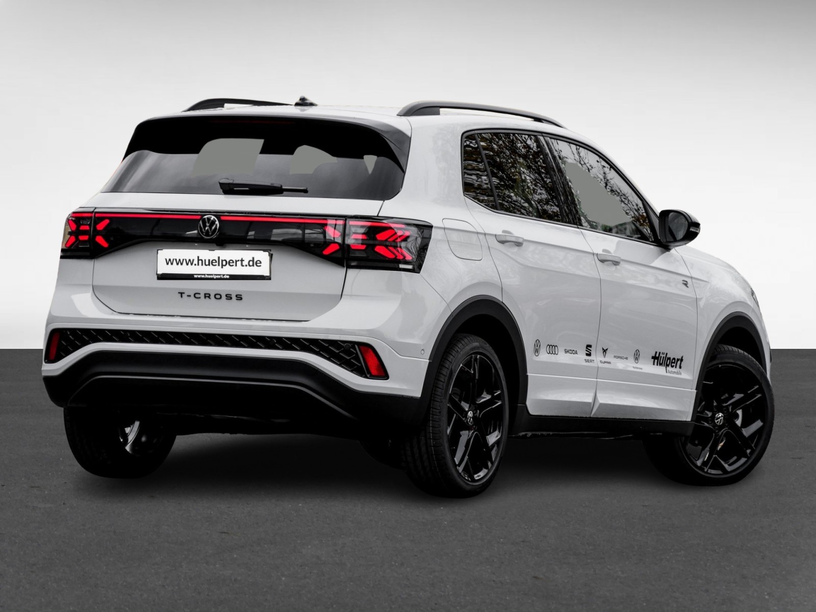 Volkswagen T-Cross 1.5 R-LINE DSG BLACKSTYLE NAVI AHK LM18