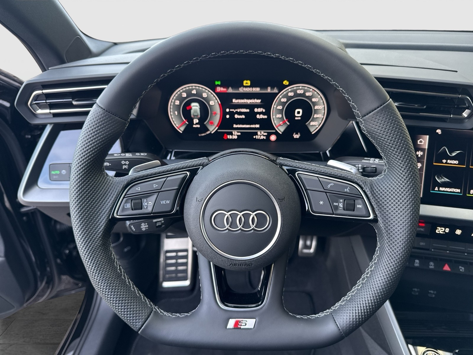 Audi A3 Sportback quattro S LINE PANO CAM ACC LM18