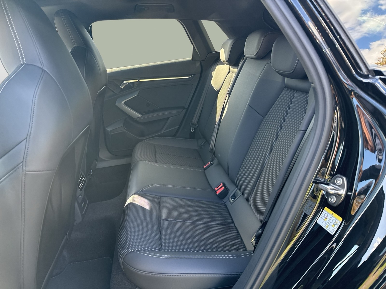 Audi A3 Sportback quattro S LINE PANO CAM ACC LM18