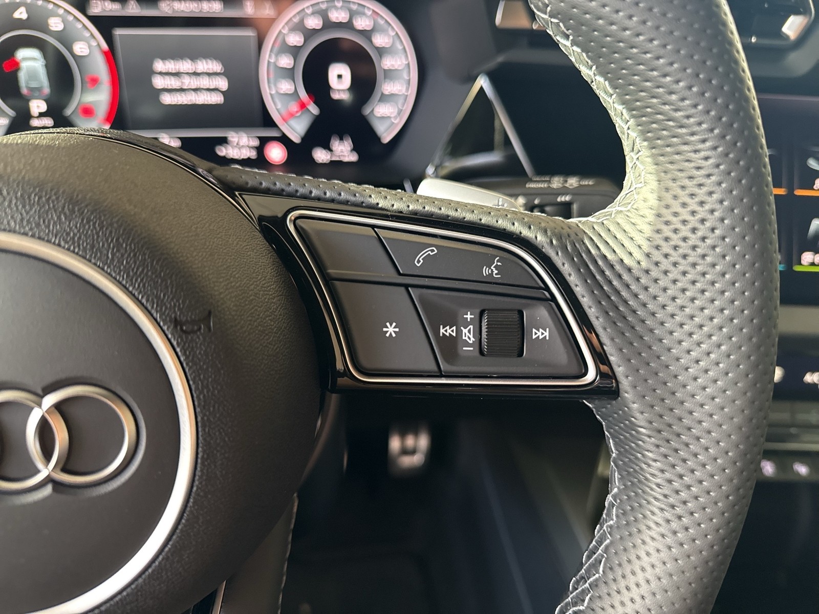 Audi A3 Sportback quattro S LINE PANO CAM ACC LM18