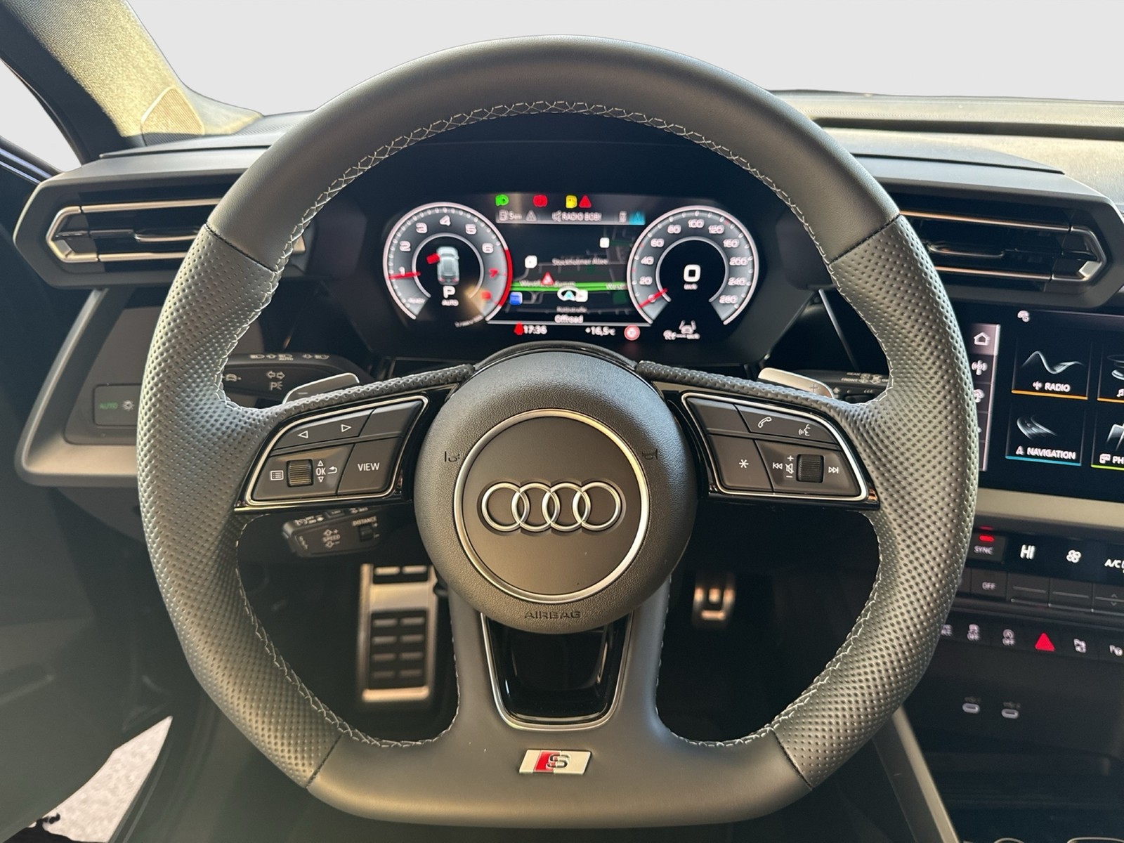 Audi A3 Sportback quattro S LINE PANO CAM ACC LM18