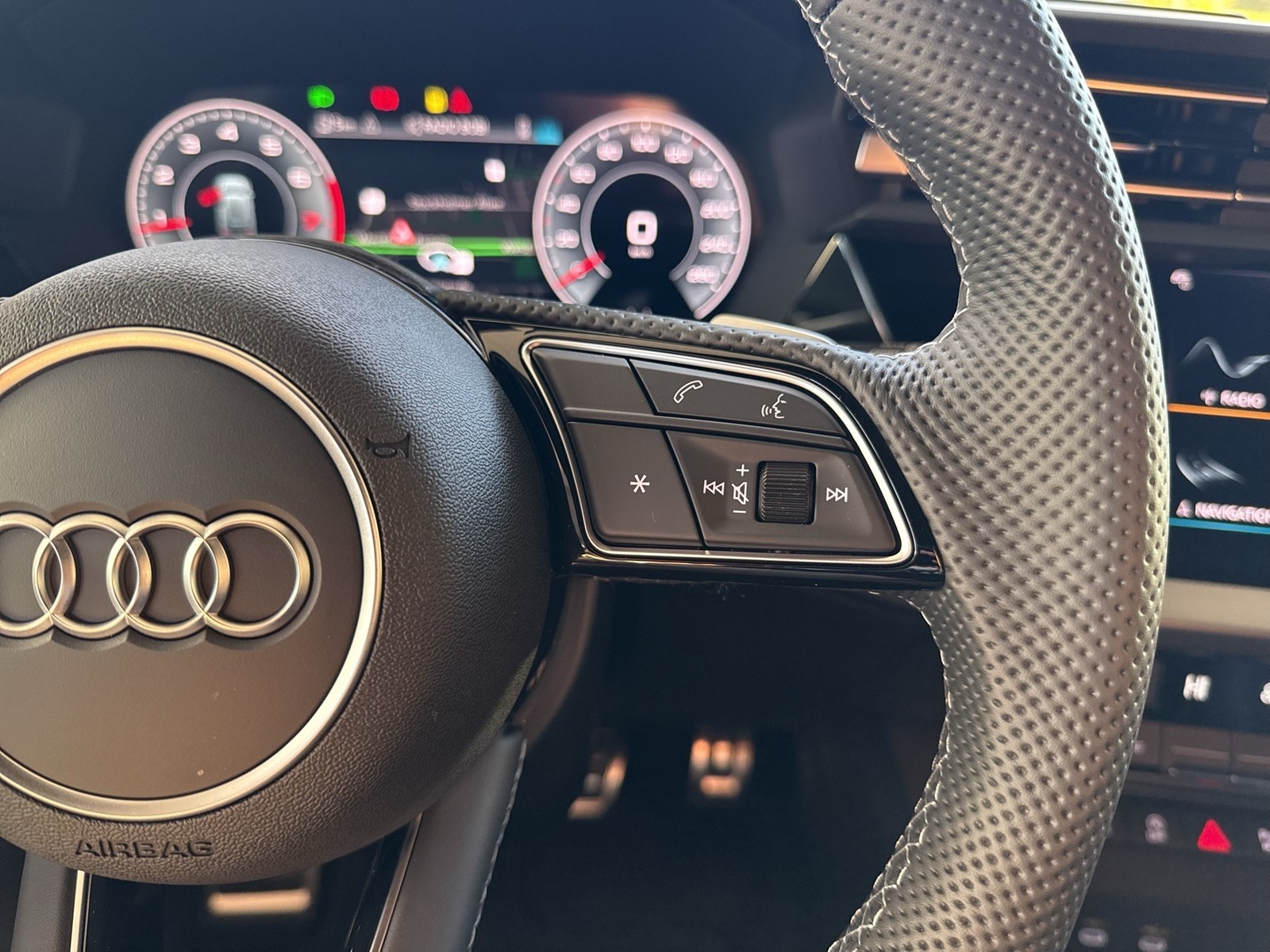 Audi A3 Sportback quattro S LINE PANO CAM ACC LM18