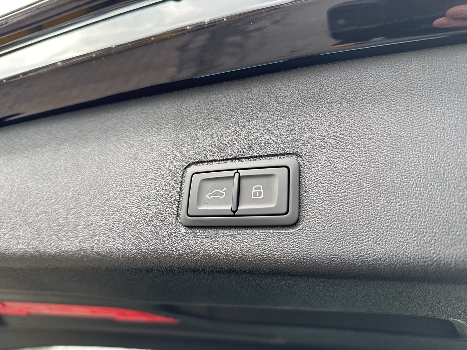 Audi Q3 advanced NEUES MODELL CAM E-KLAPPE NAVI ALU17