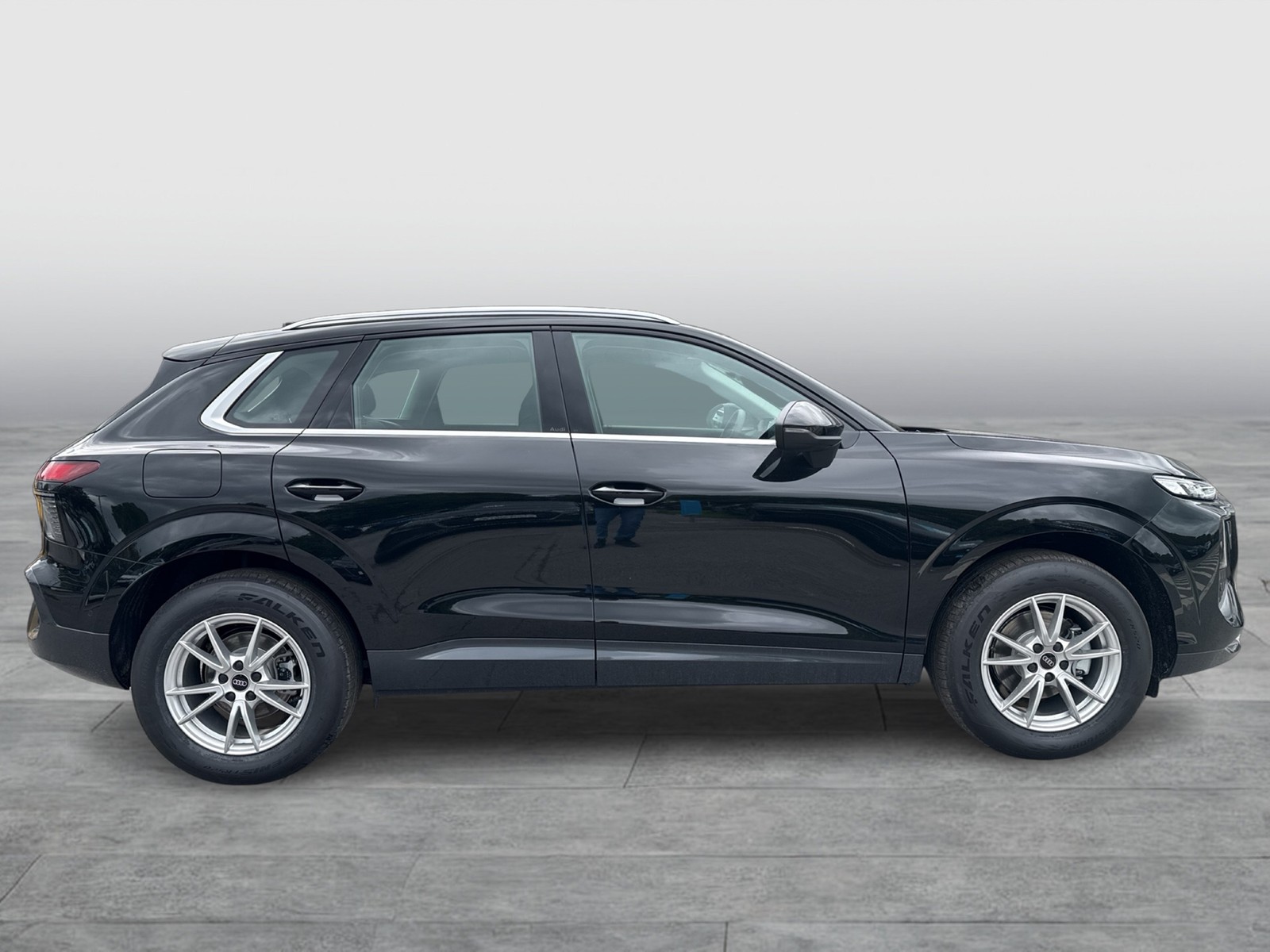 Audi Q3 advanced NEUES MODELL CAM E-KLAPPE NAVI ALU17