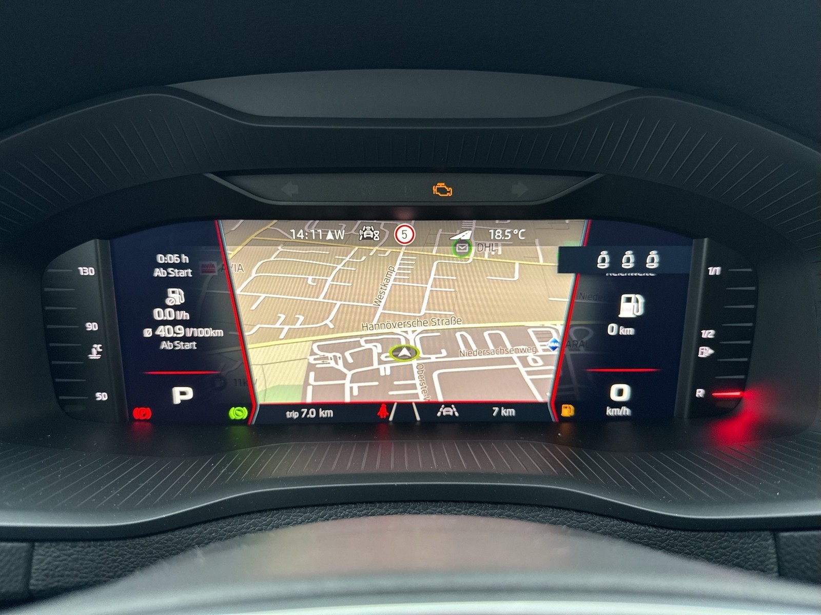 Skoda Karoq 2.0 SPORTLINE 4X4 PANO CAM ACC LM19 MATRIX
