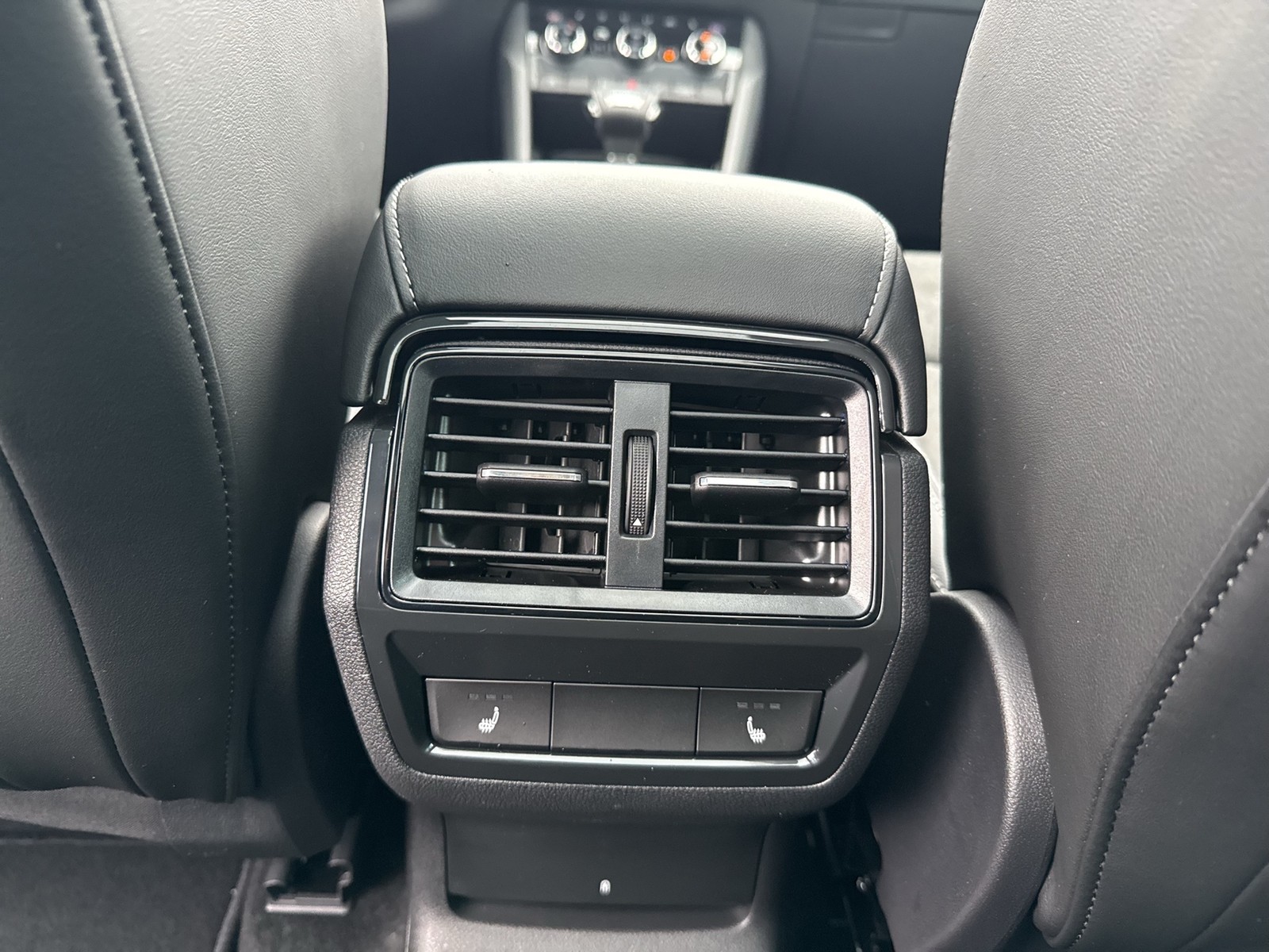 Skoda Karoq 2.0 SPORTLINE 4X4 PANO CAM ACC LM19 MATRIX