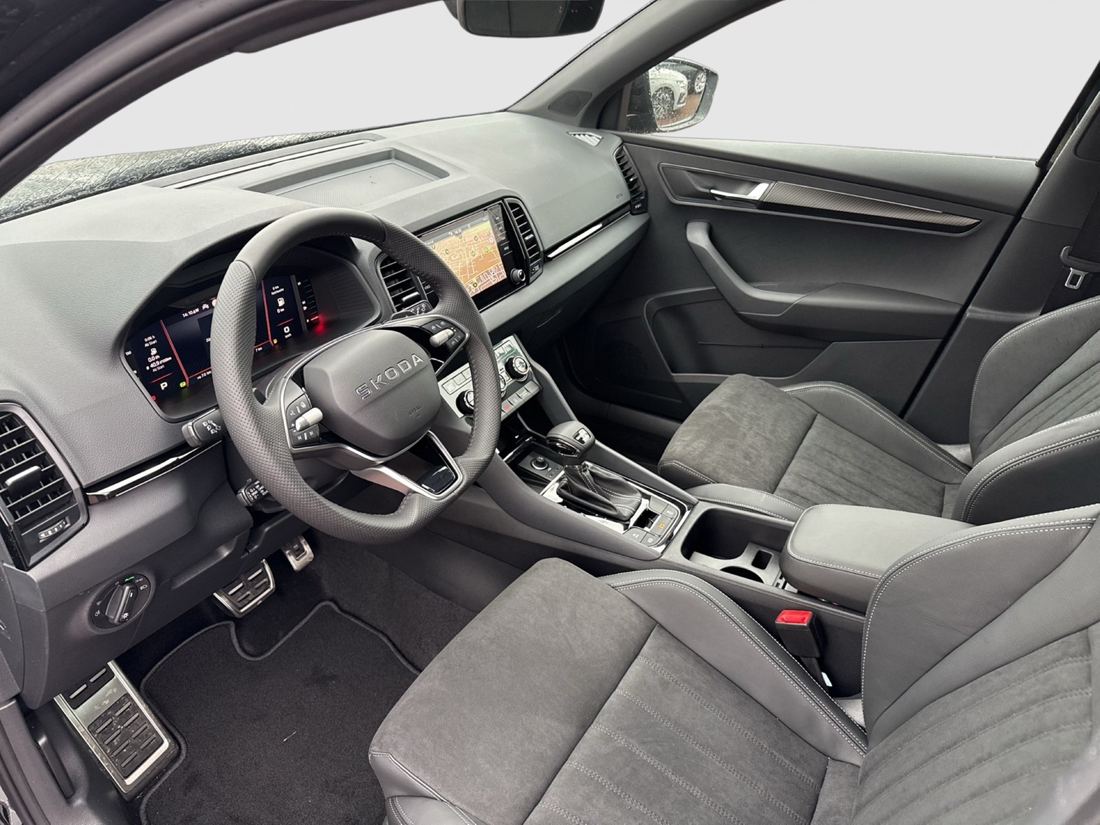 Skoda Karoq 2.0 SPORTLINE 4X4 PANO CAM ACC LM19 MATRIX