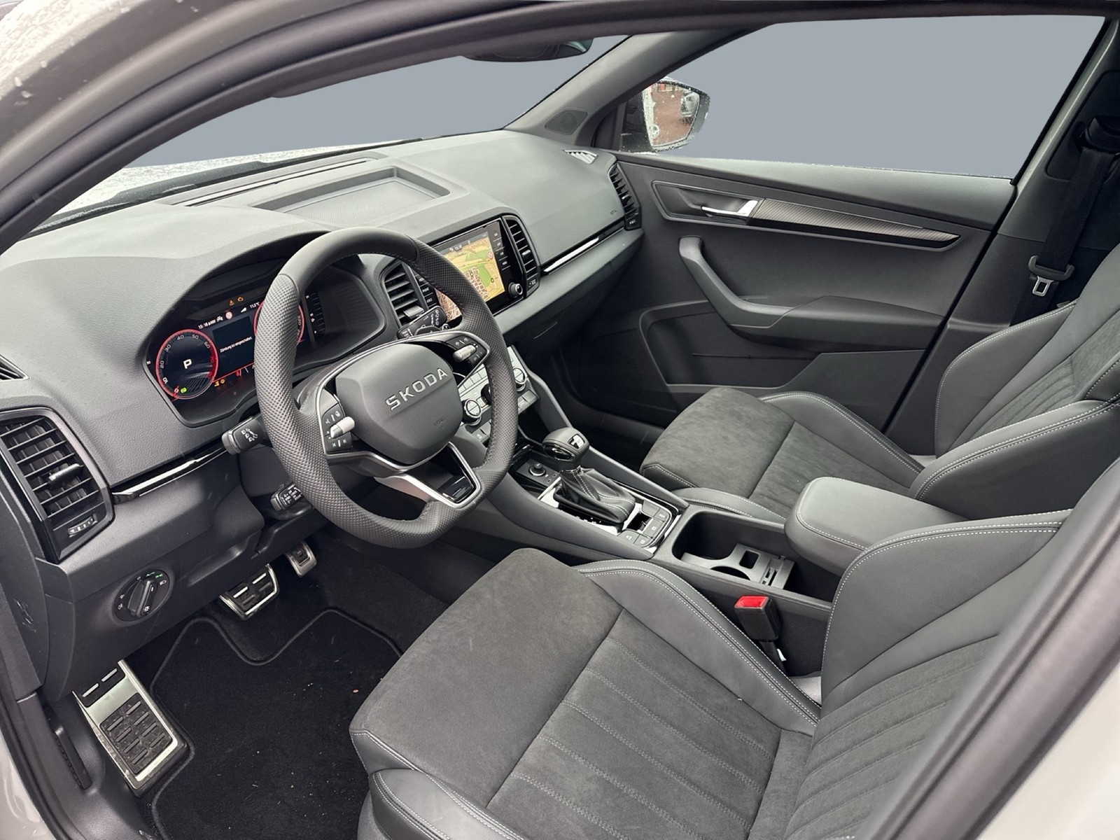 Skoda Karoq 2.0 SPORTLINE 4X4 PANO CAM ACC LM19 MATRIX