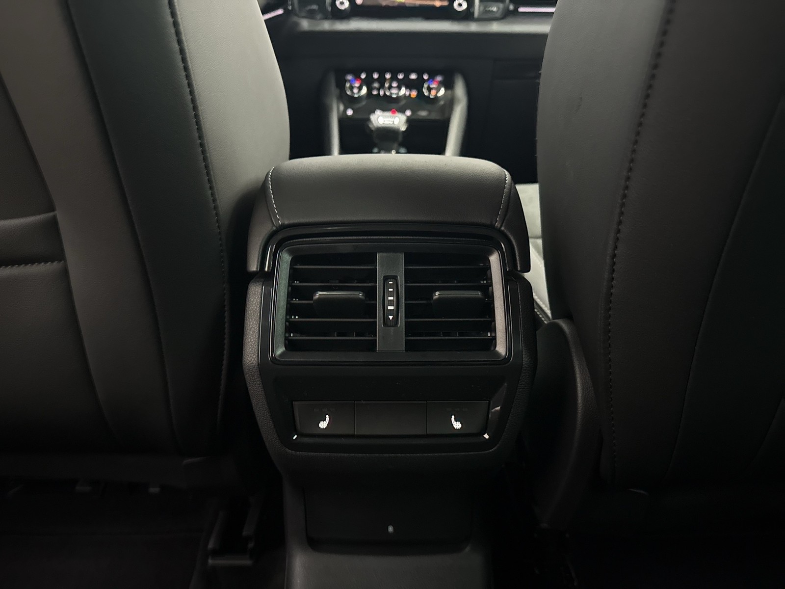 Skoda Karoq 2.0 SPORTLINE 4X4 PANO CAM ACC LM19 MATRIX
