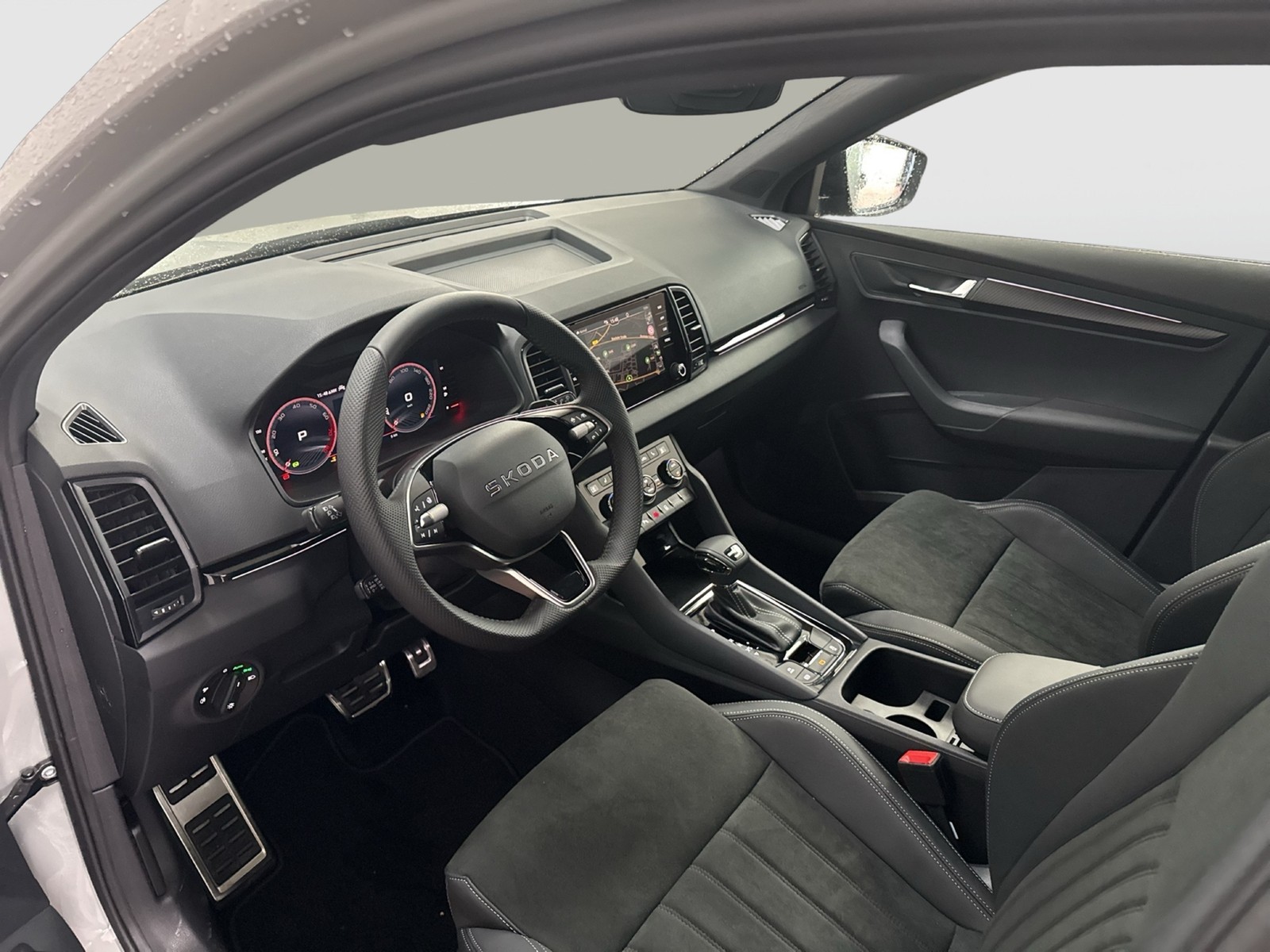 Skoda Karoq 2.0 SPORTLINE 4X4 PANO CAM ACC LM19 MATRIX