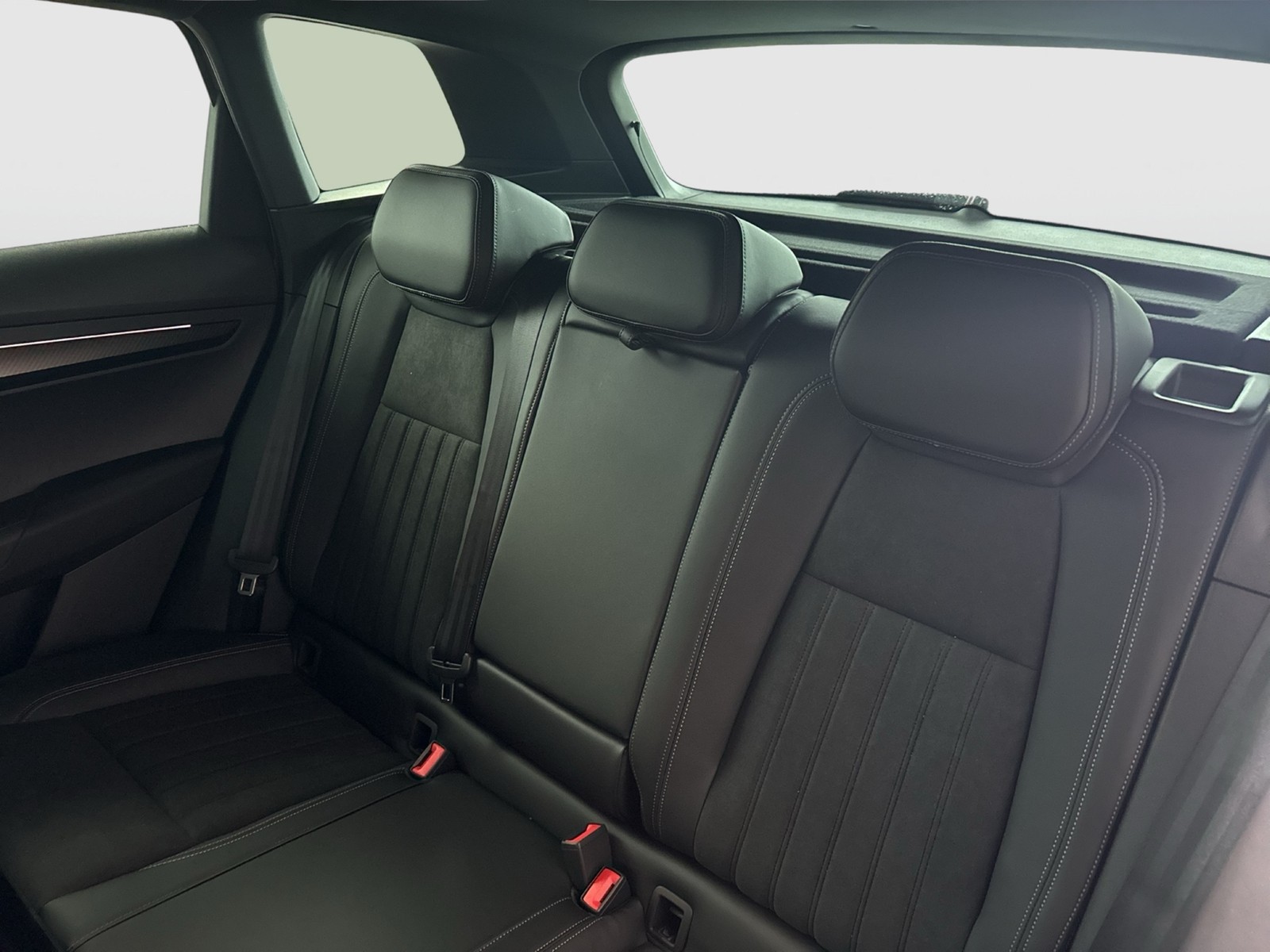 Skoda Karoq 2.0 SPORTLINE 4X4 PANO CAM ACC LM19 MATRIX