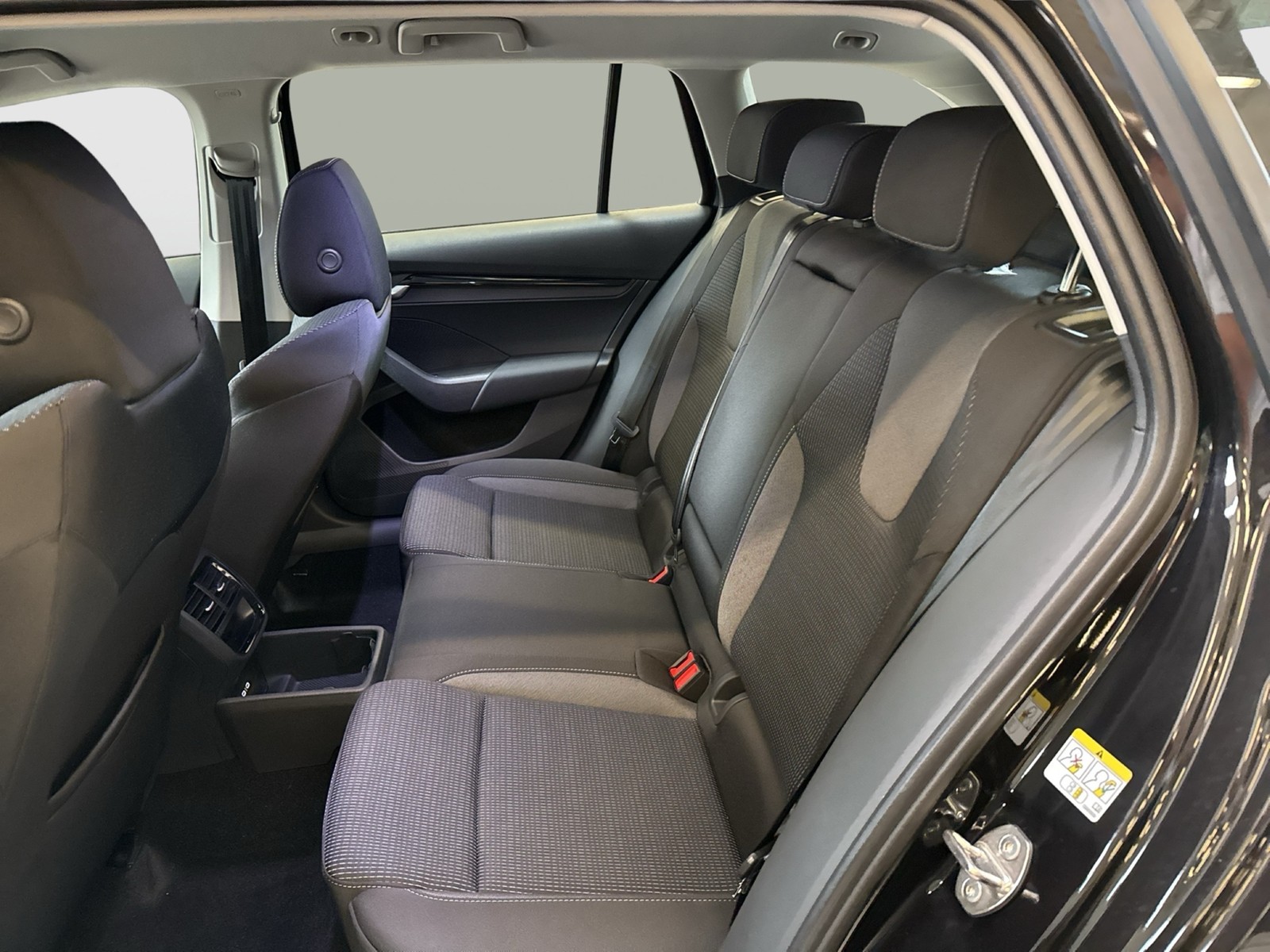 Skoda Octavia Combi 2.0 SELECTION AHK CAM ACC E-KLAPPE