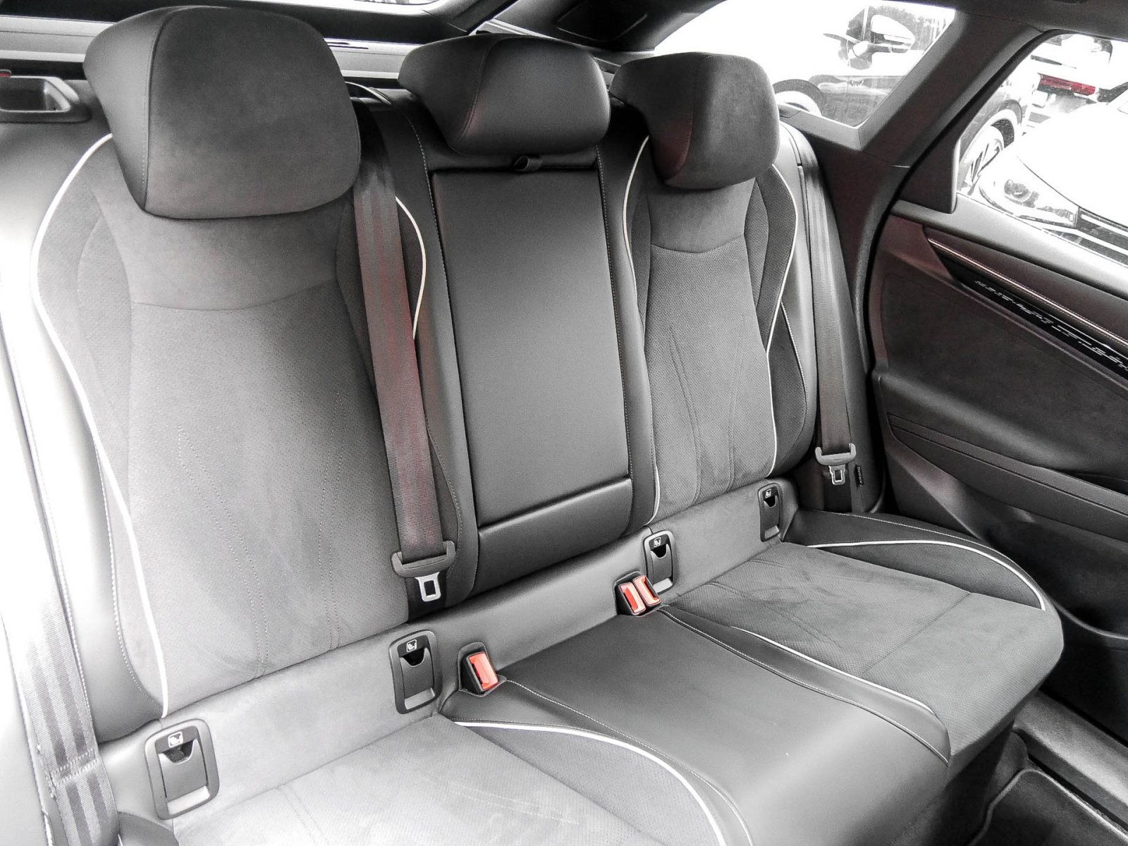 Volkswagen ID.7 Tourer PRO AHK NaviMAX eSITZE HARMAN-KARDON
