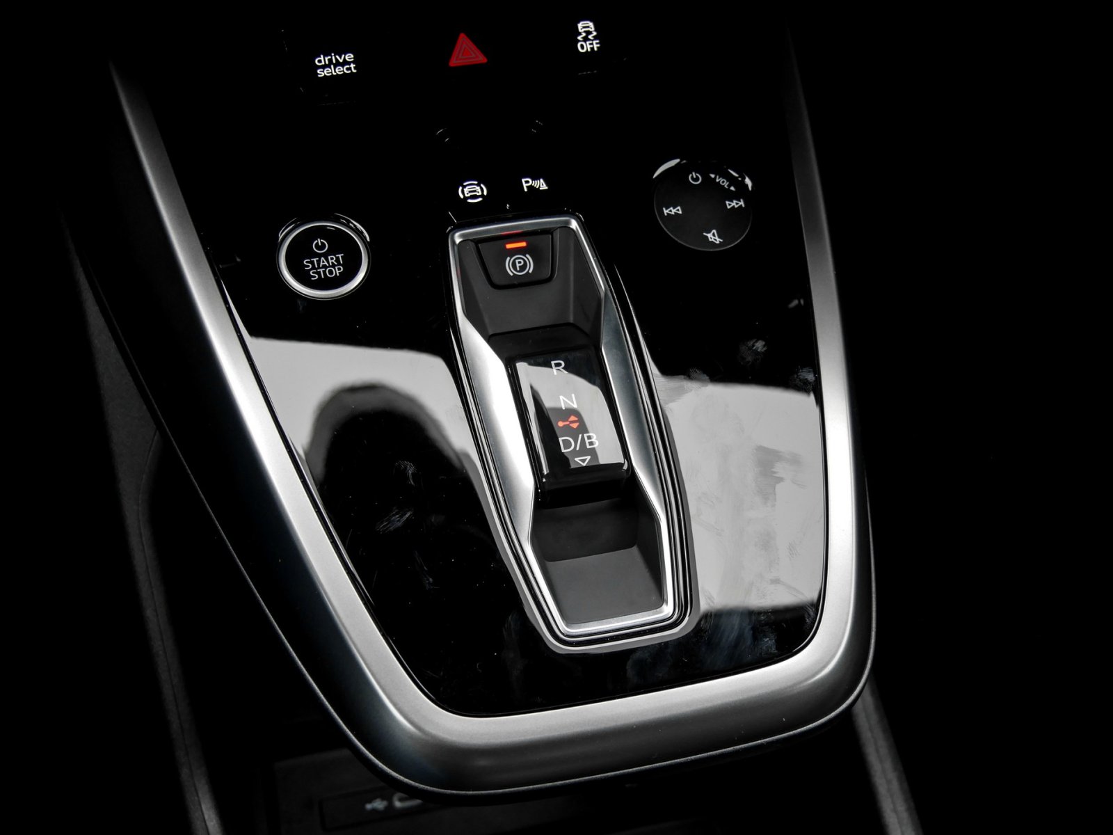 Audi Q4 e-tron Sportback 40 ALU19 eKLAPPE NAVI LEDER