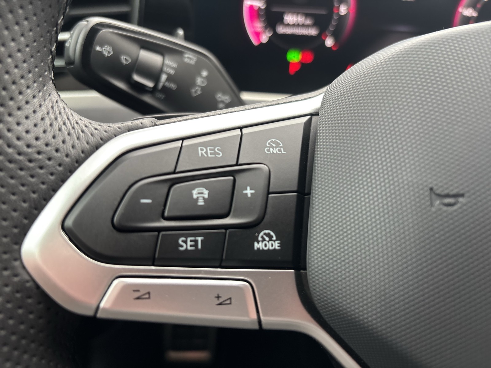 Volkswagen Passat Variant 2.0 R-LINE ACC KAMERA AHK eKLAPPE